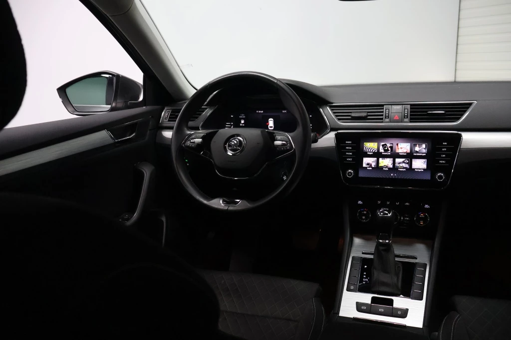 Hoofdafbeelding Škoda Superb