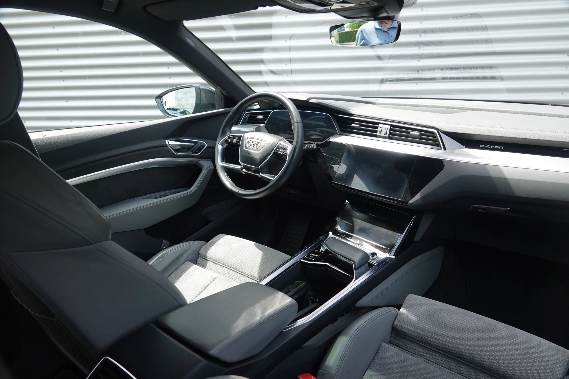 Hoofdafbeelding Audi e-tron