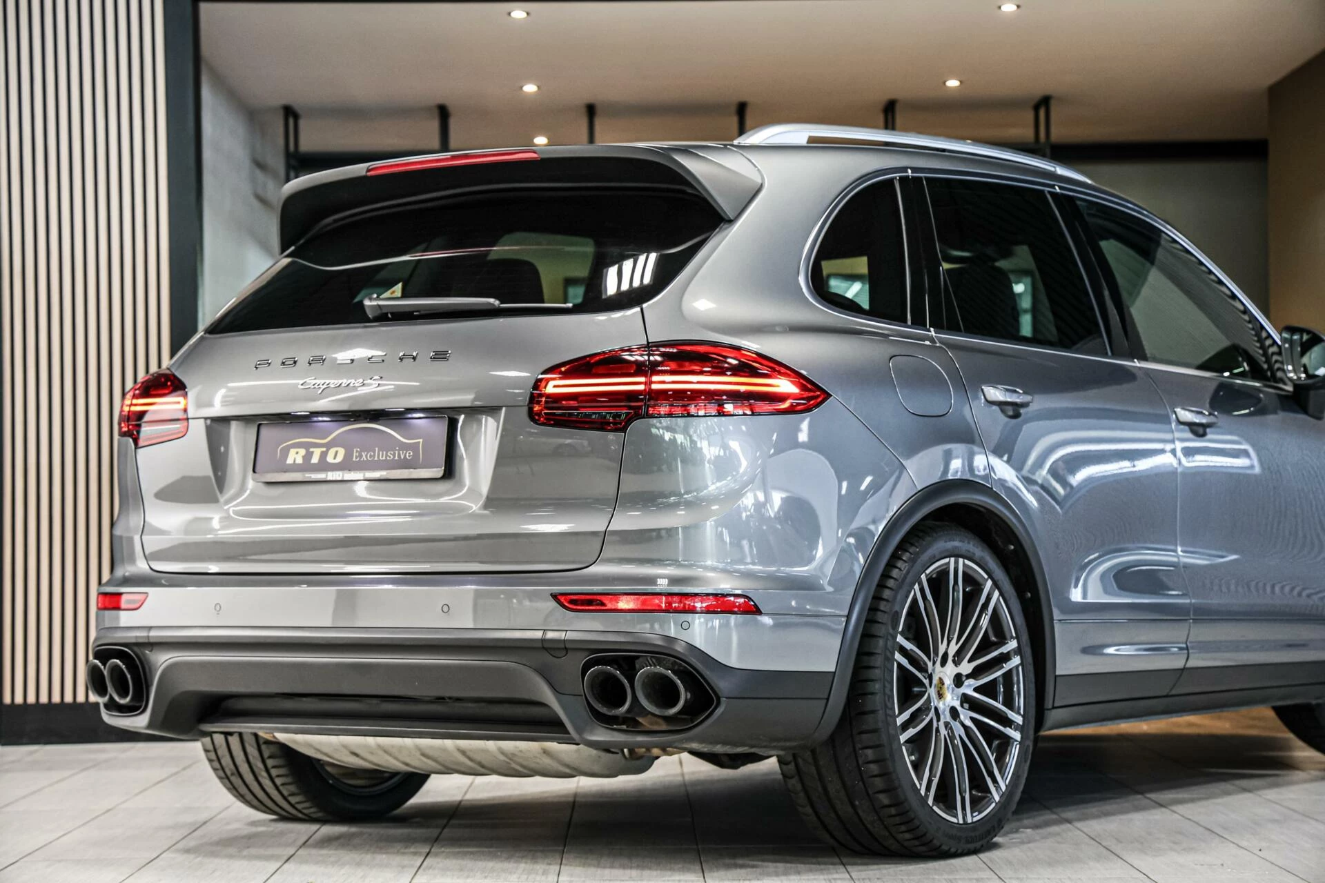 Hoofdafbeelding Porsche Cayenne