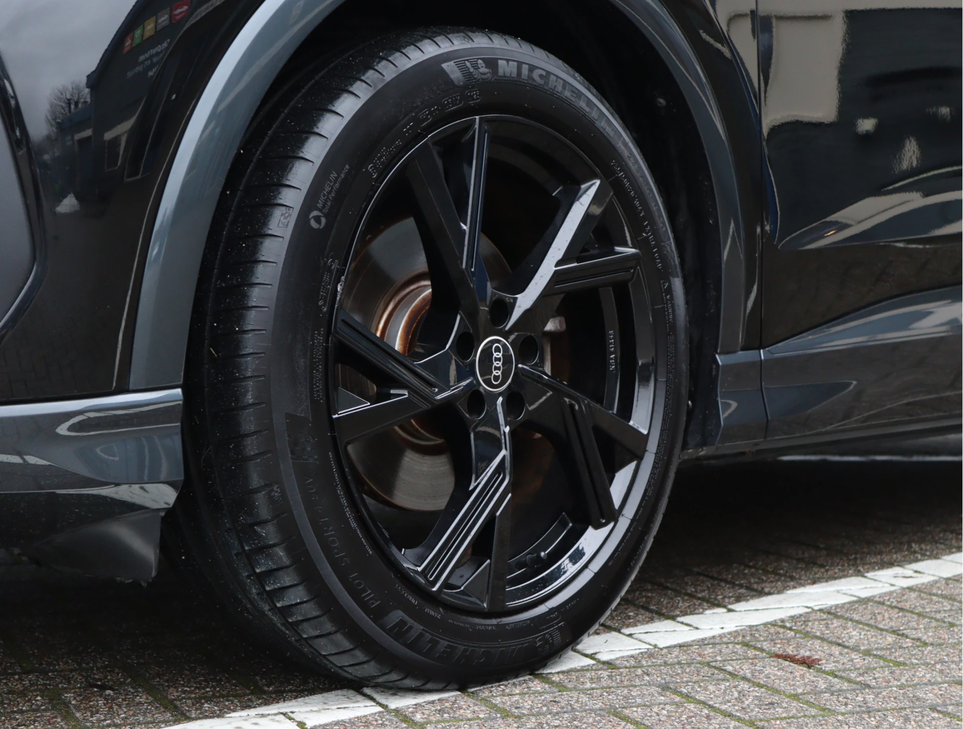 Hoofdafbeelding Audi Q4 e-tron