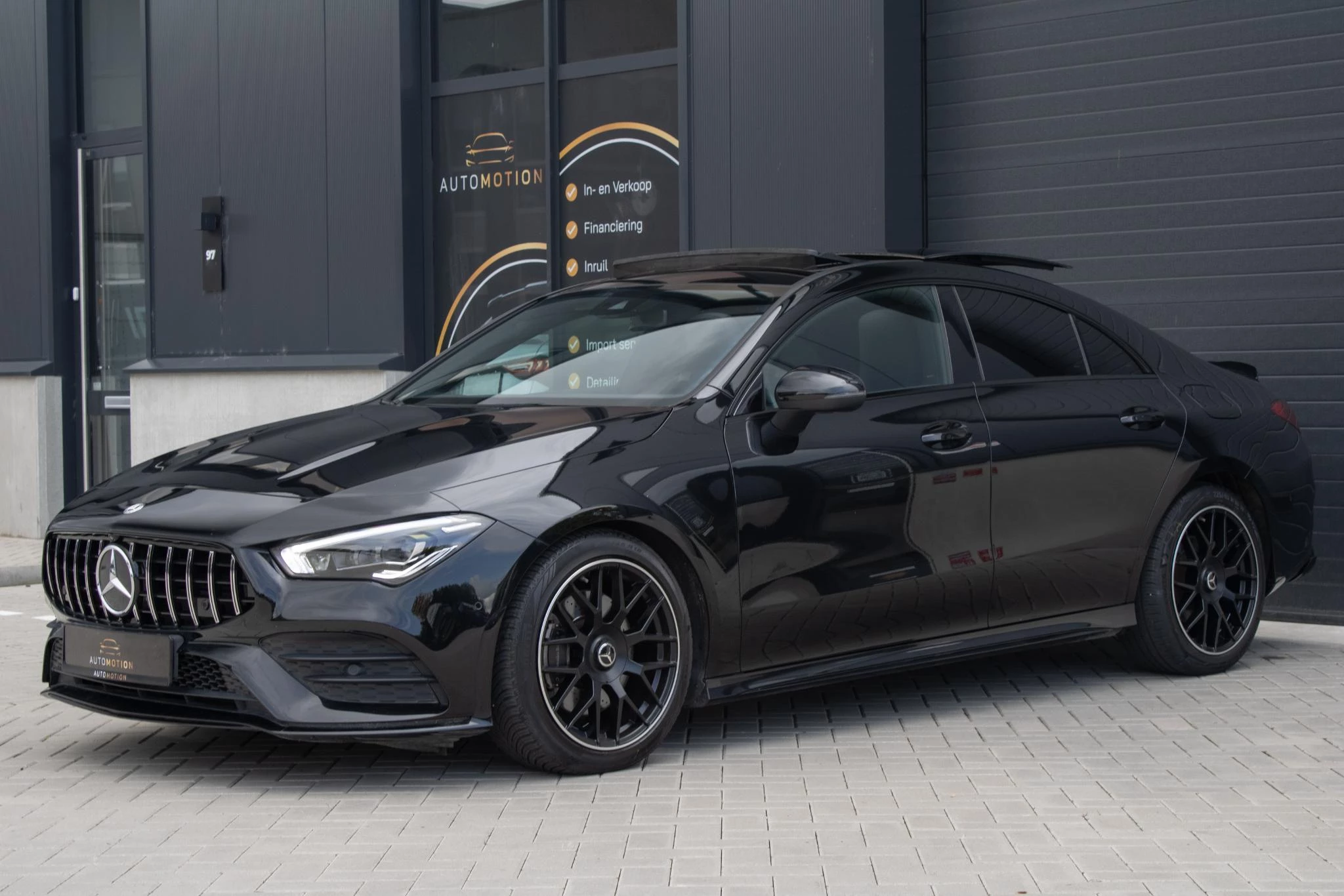 Hoofdafbeelding Mercedes-Benz CLA