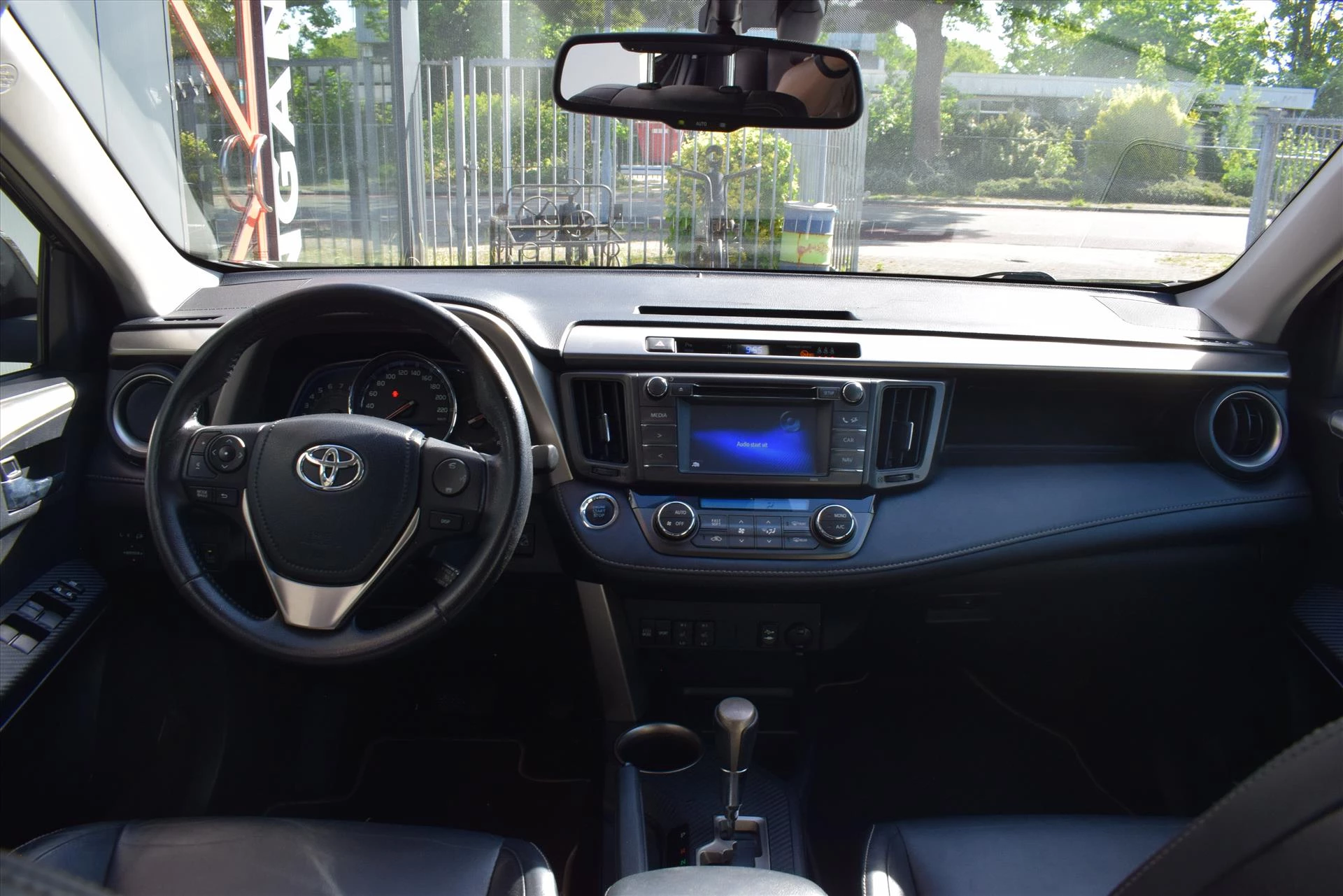 Hoofdafbeelding Toyota RAV4