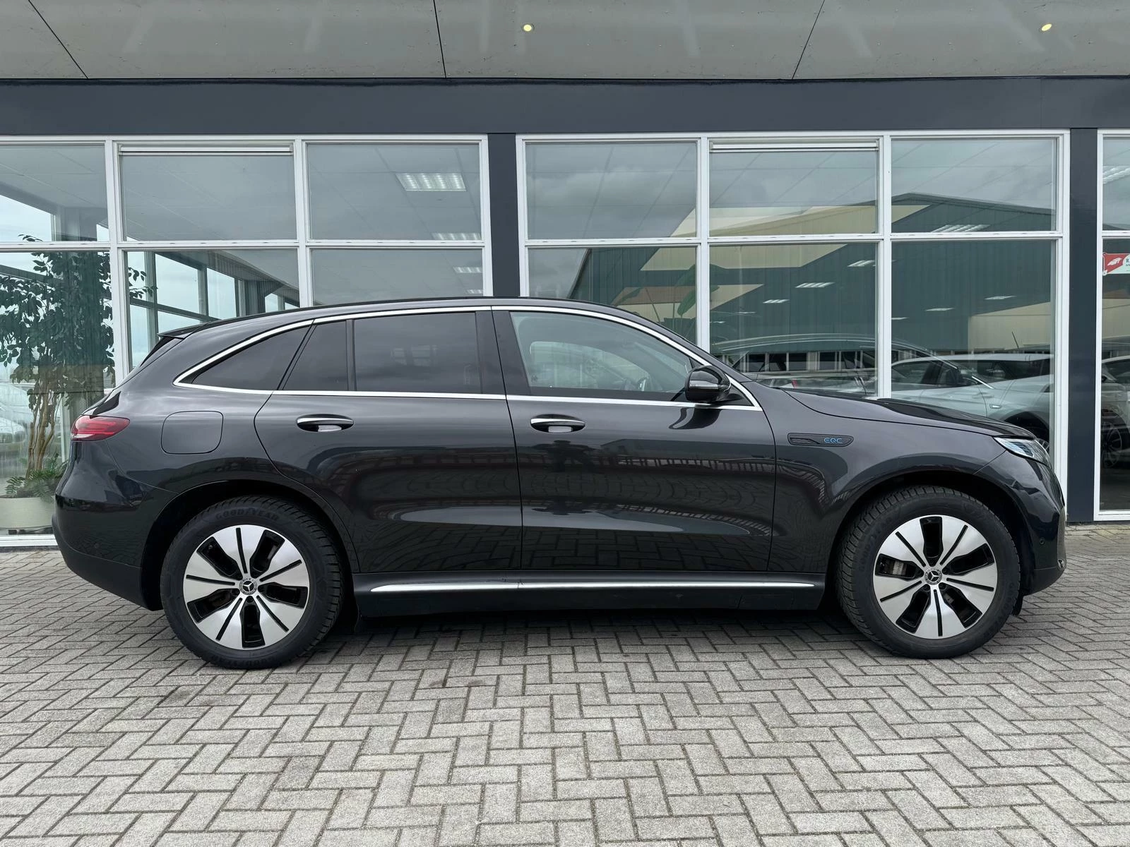 Hoofdafbeelding Mercedes-Benz EQC