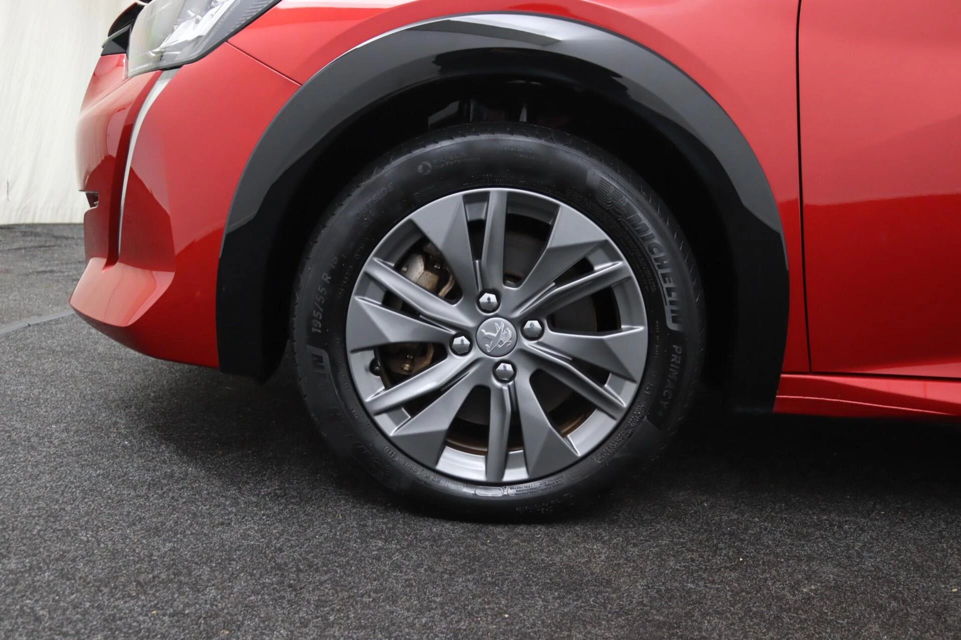 Hoofdafbeelding Peugeot e-208