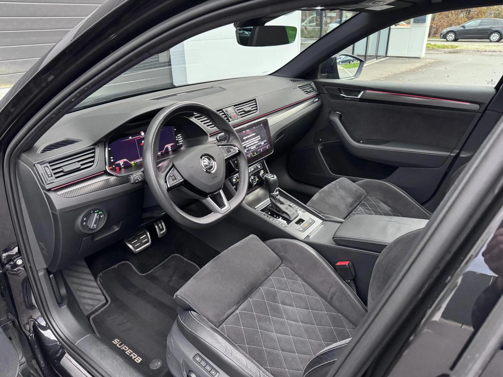 Hoofdafbeelding Škoda Superb