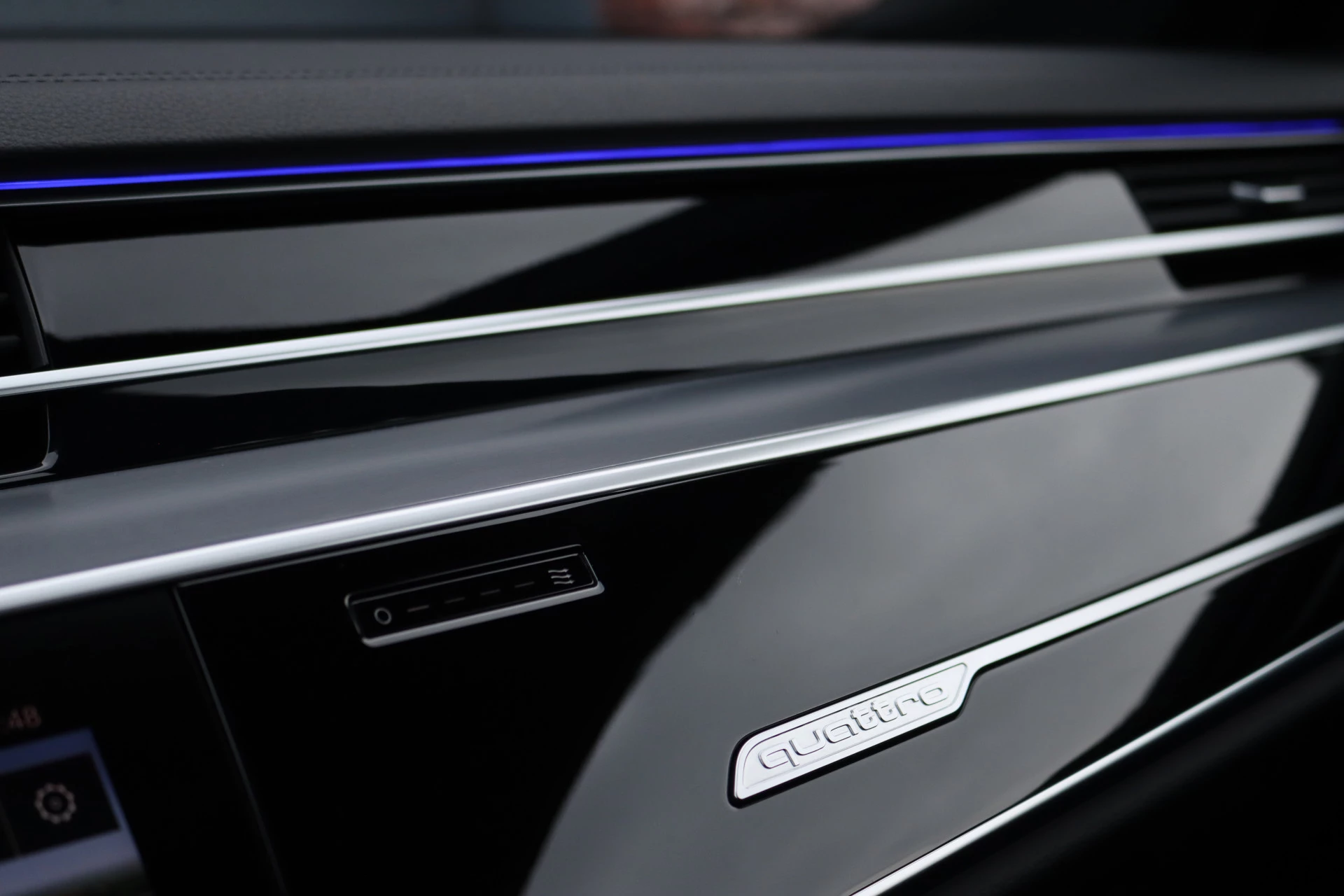 Hoofdafbeelding Audi A8