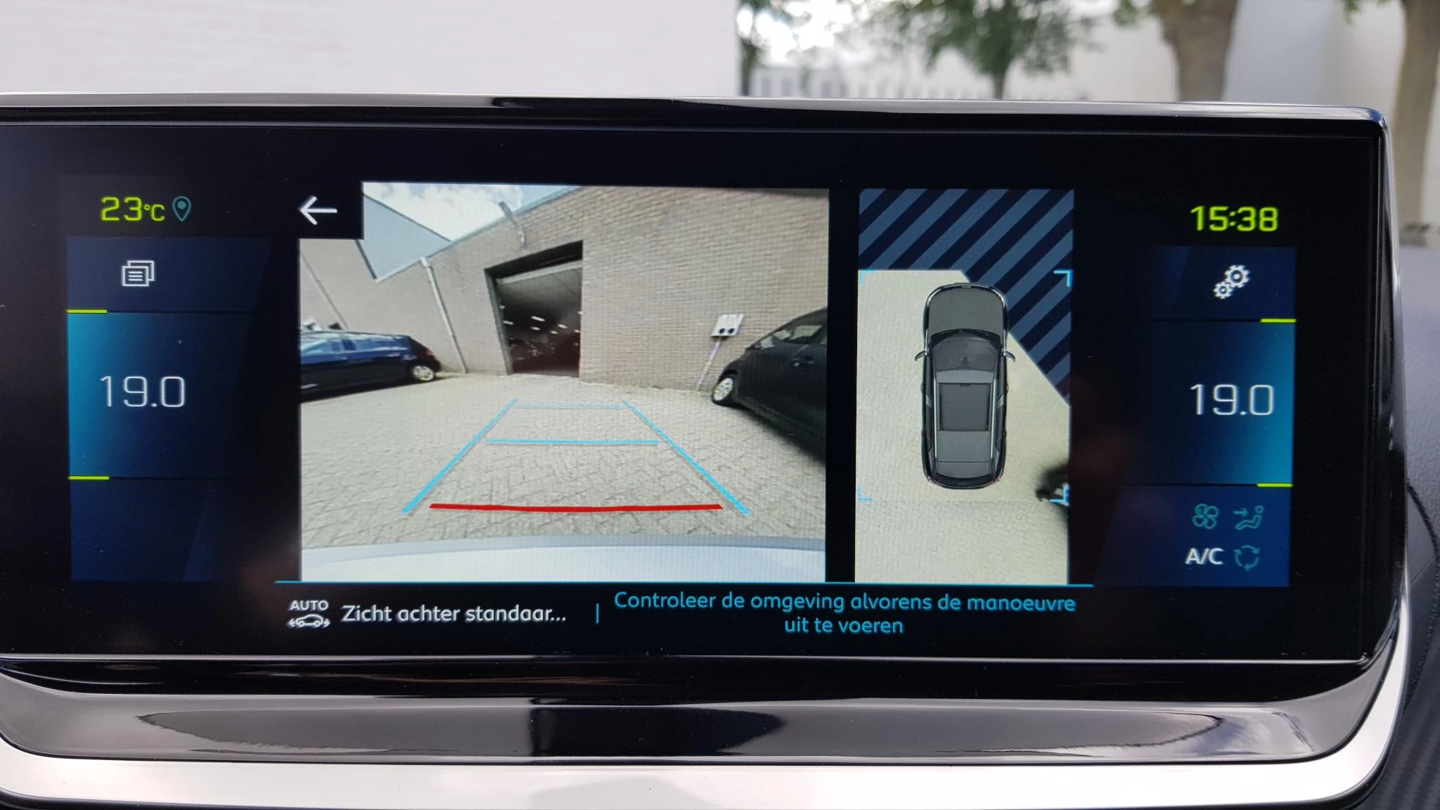 Hoofdafbeelding Peugeot e-2008