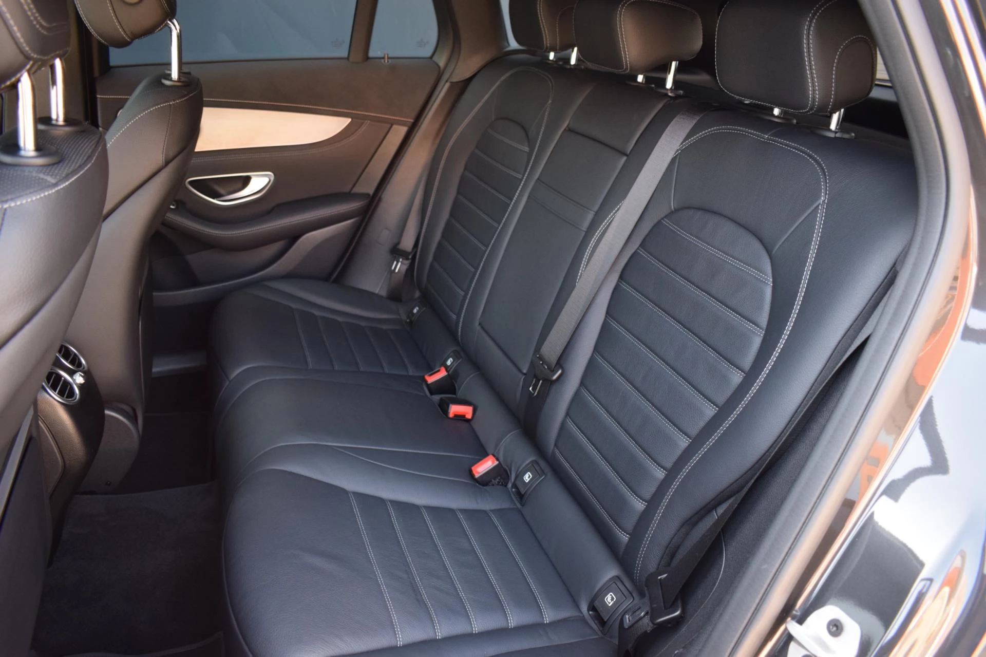 Hoofdafbeelding Mercedes-Benz EQC