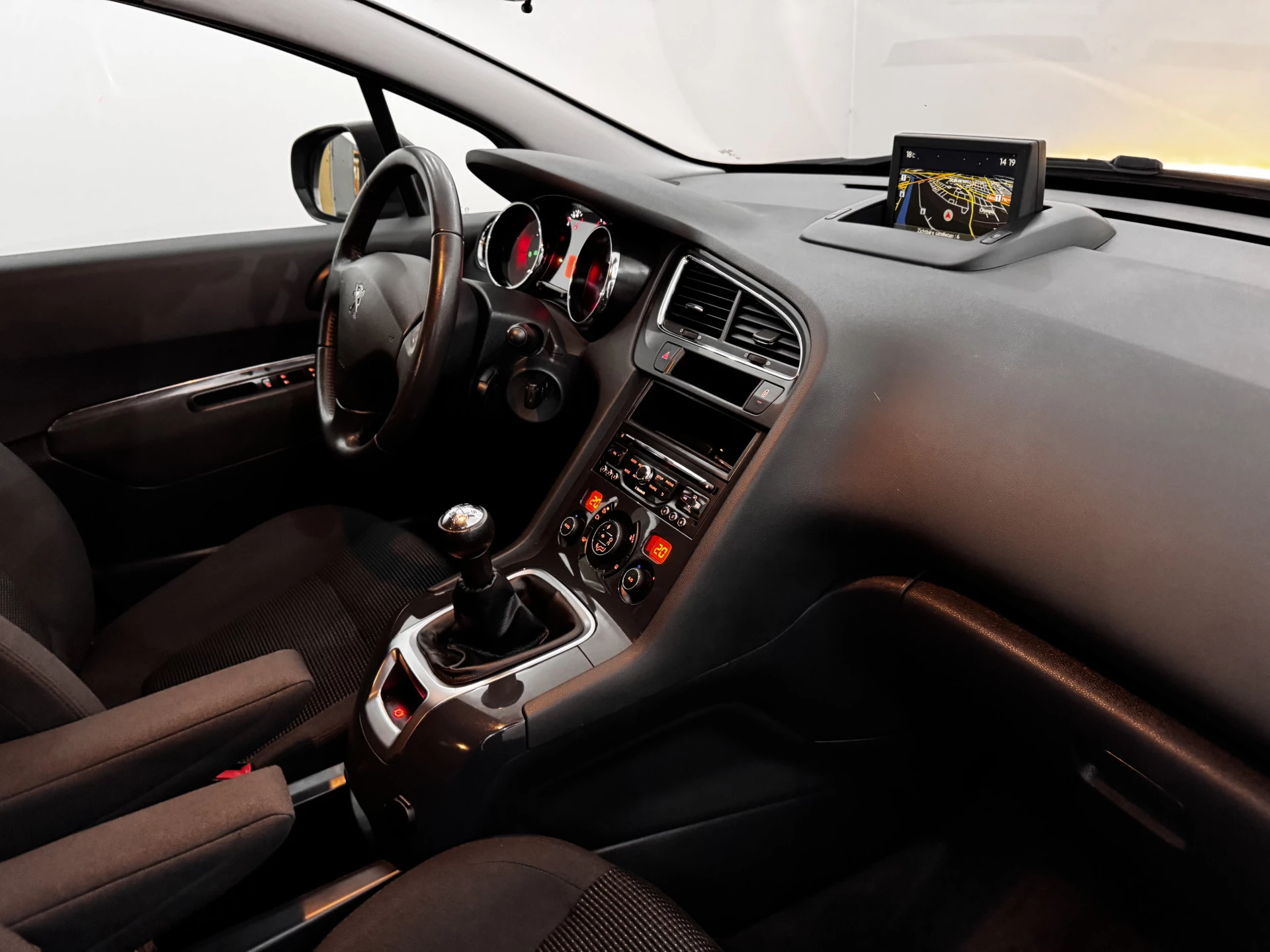 Hoofdafbeelding Peugeot 5008