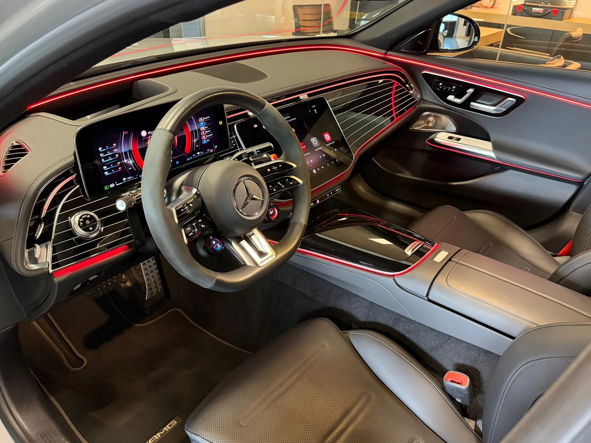 Hoofdafbeelding Mercedes-Benz E-Klasse