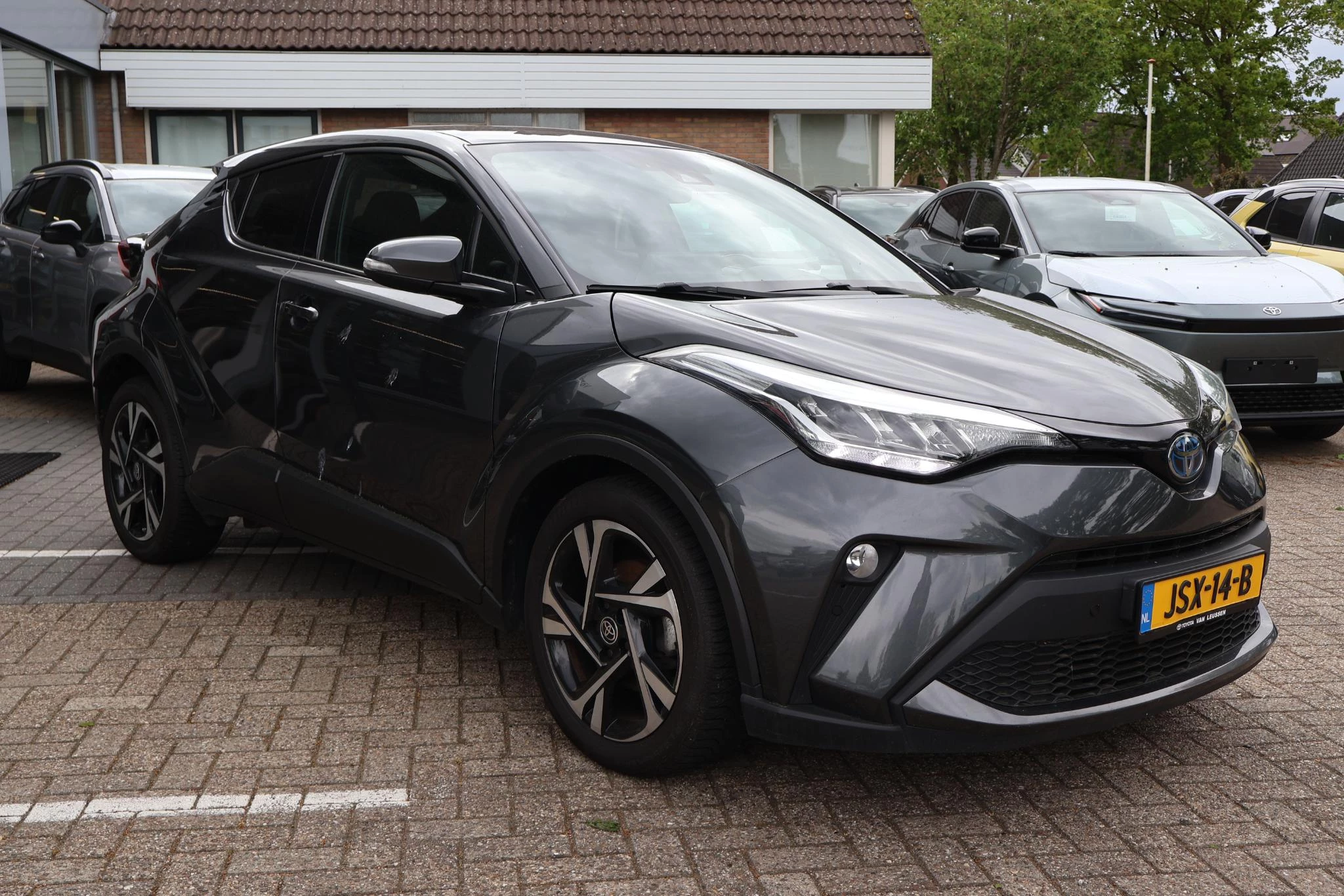 Hoofdafbeelding Toyota C-HR