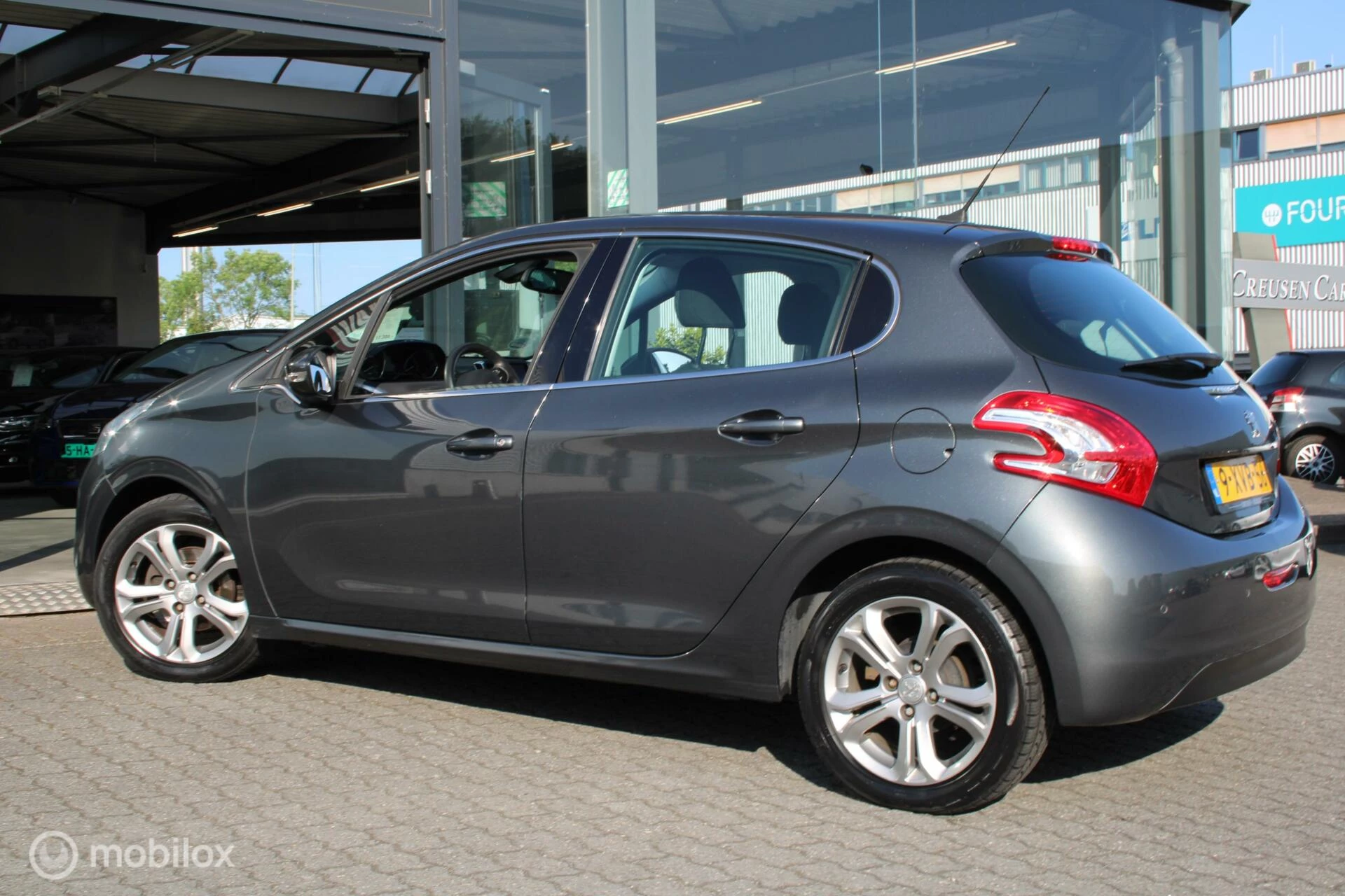 Hoofdafbeelding Peugeot 208