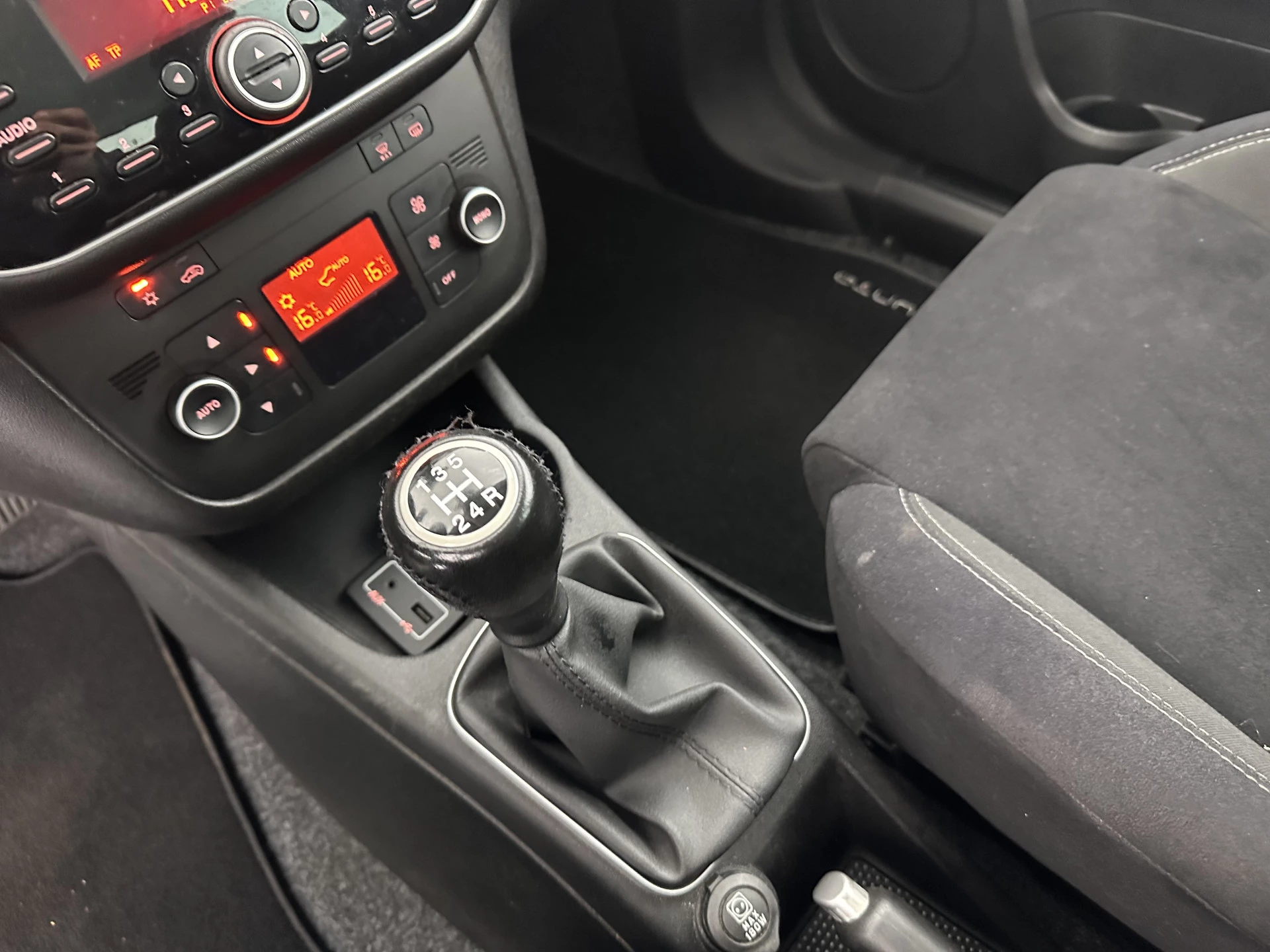 Hoofdafbeelding Fiat Punto