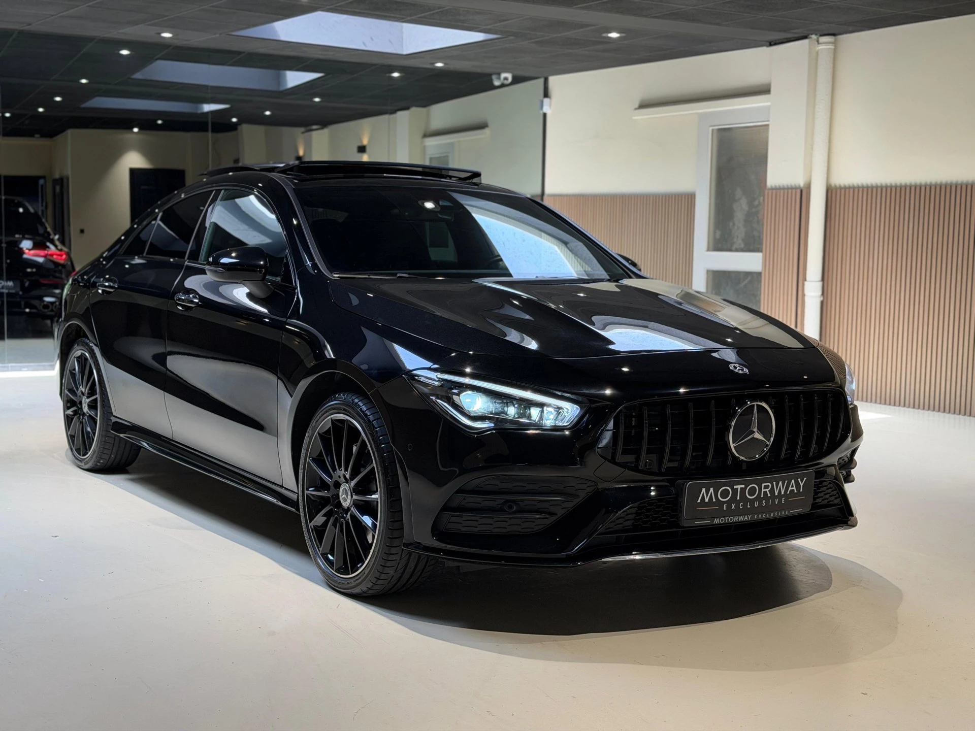 Hoofdafbeelding Mercedes-Benz CLA