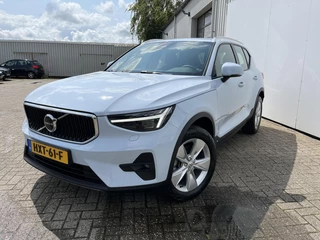 Volvo XC40 B3 | Pixel LED | Verw.stuurwiel/stoelen | Elek.verstel.voorstoelen