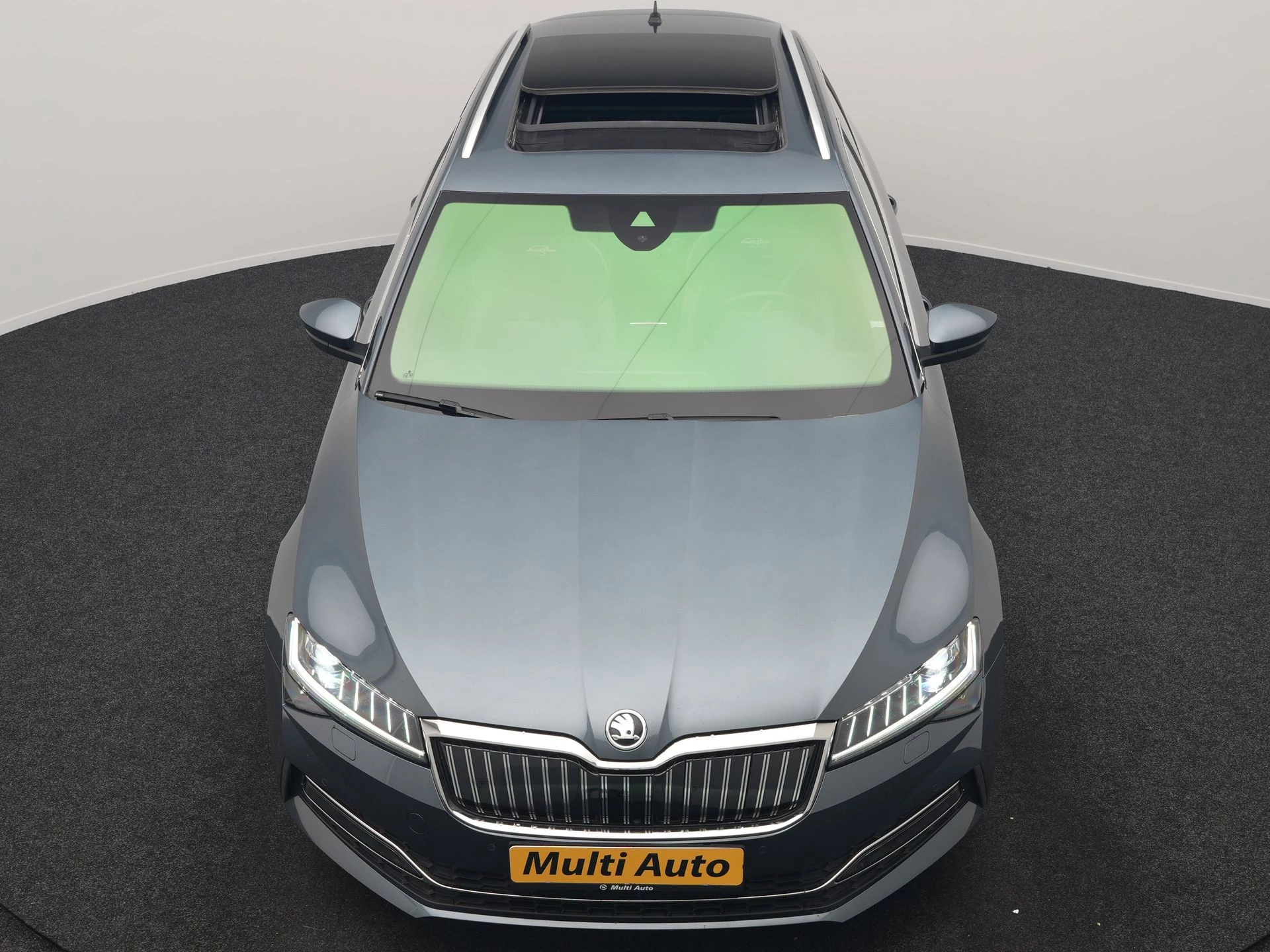Hoofdafbeelding Škoda Superb