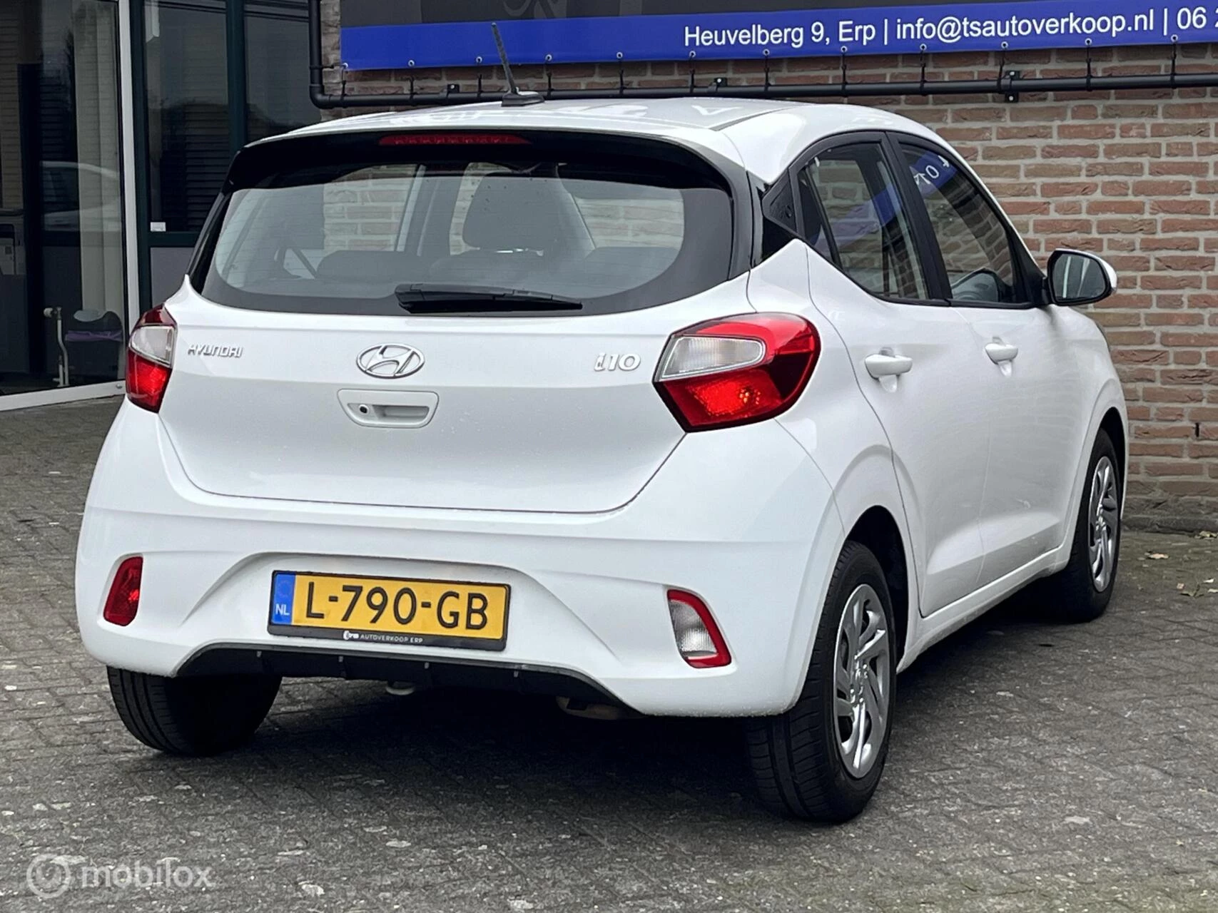 Hoofdafbeelding Hyundai i10