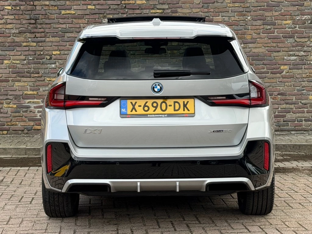 Hoofdafbeelding BMW iX1