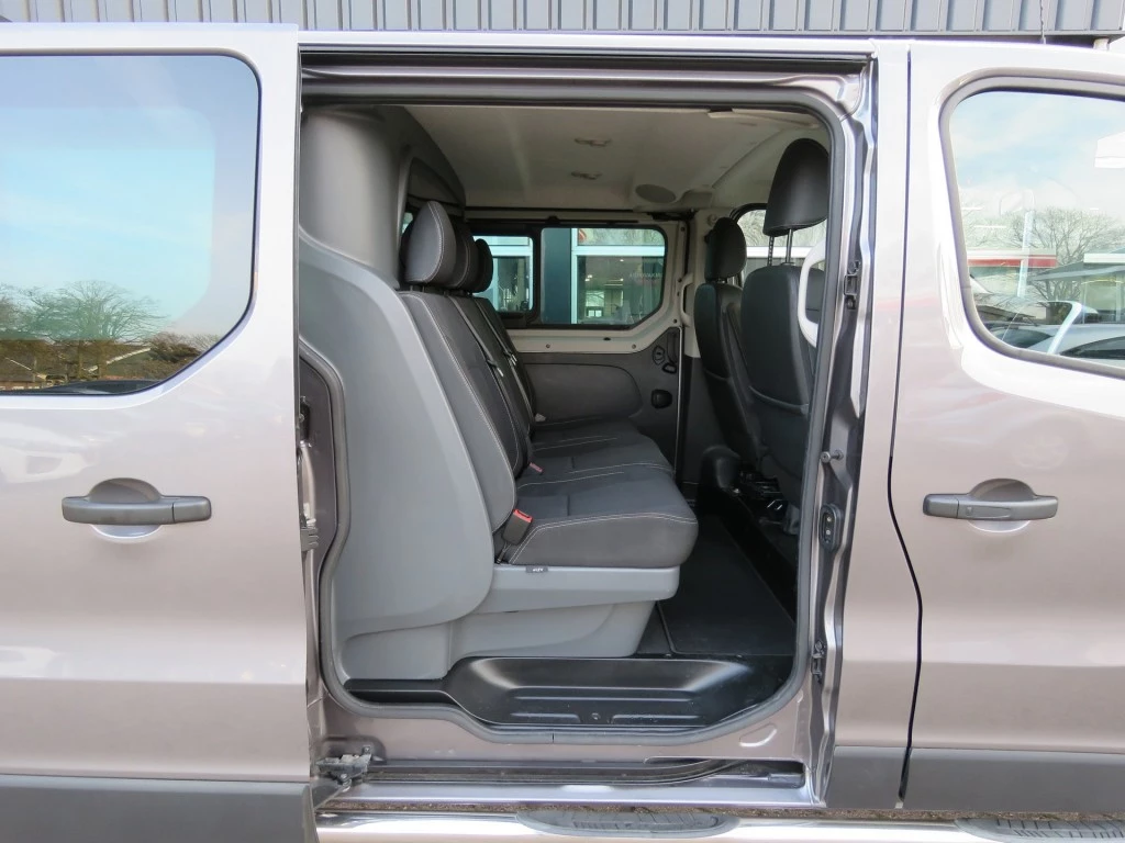 Hoofdafbeelding Nissan NV300