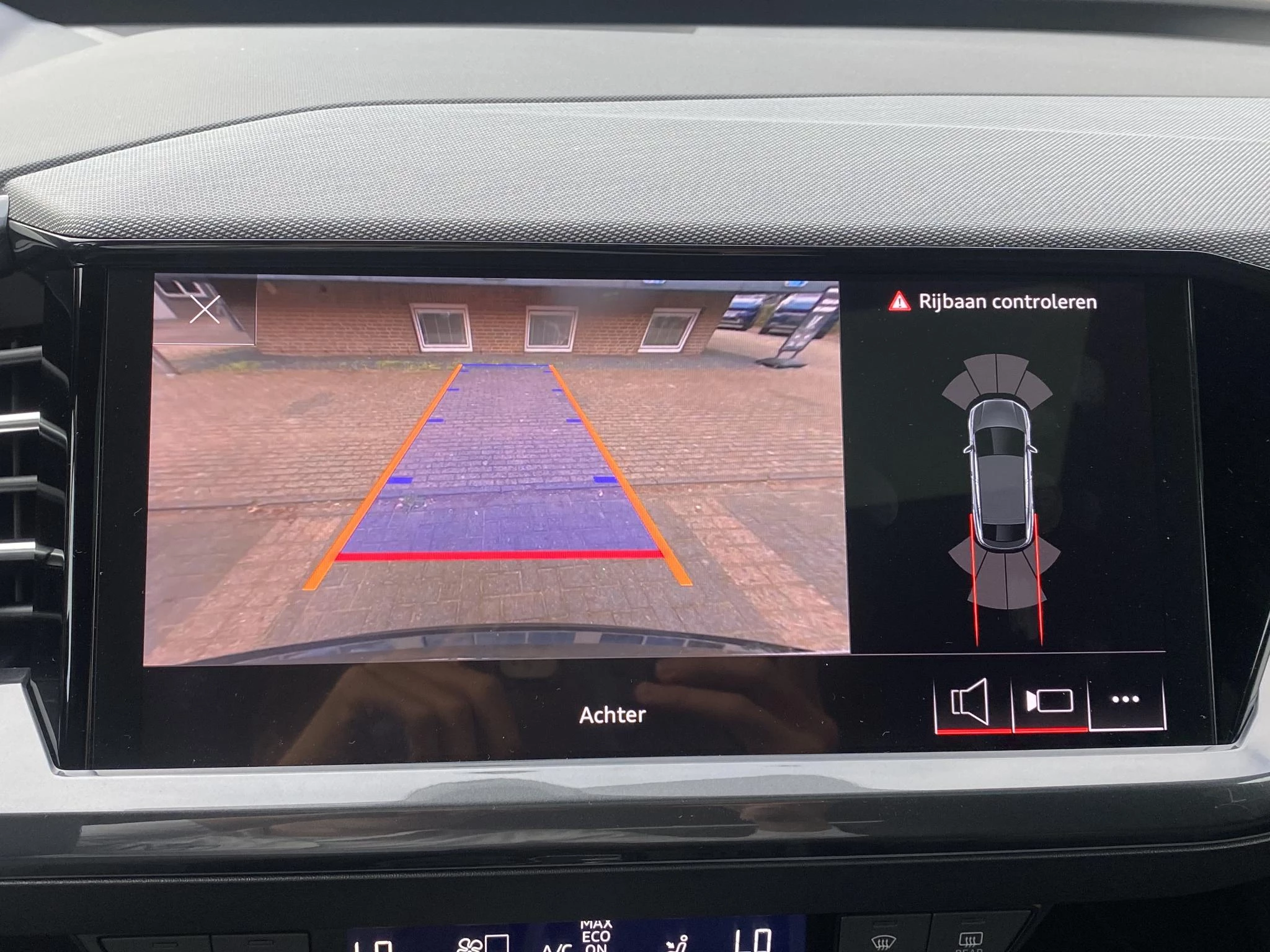 Hoofdafbeelding Audi Q4 e-tron