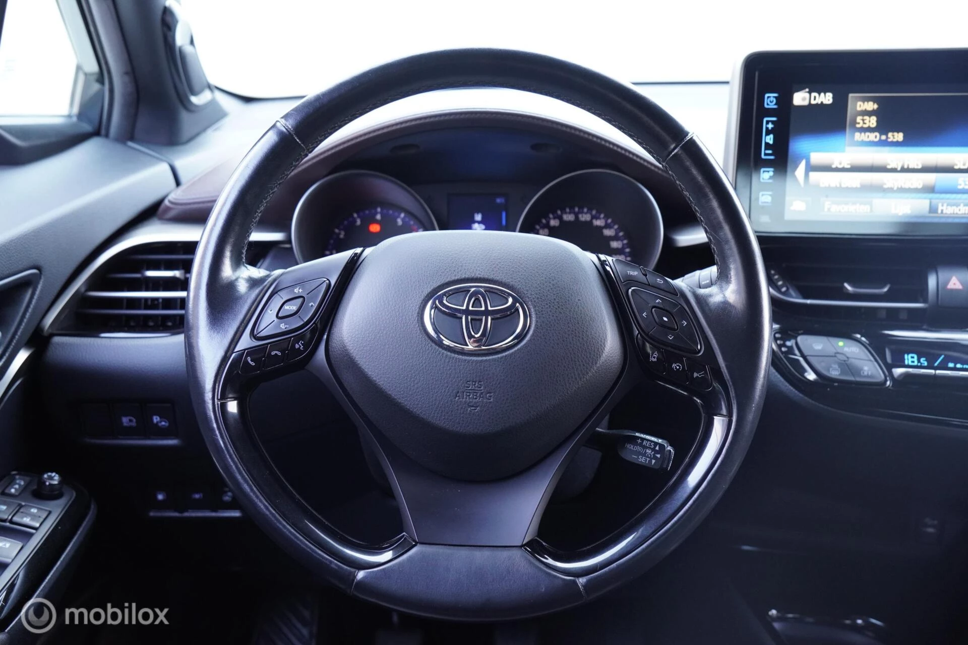 Hoofdafbeelding Toyota C-HR