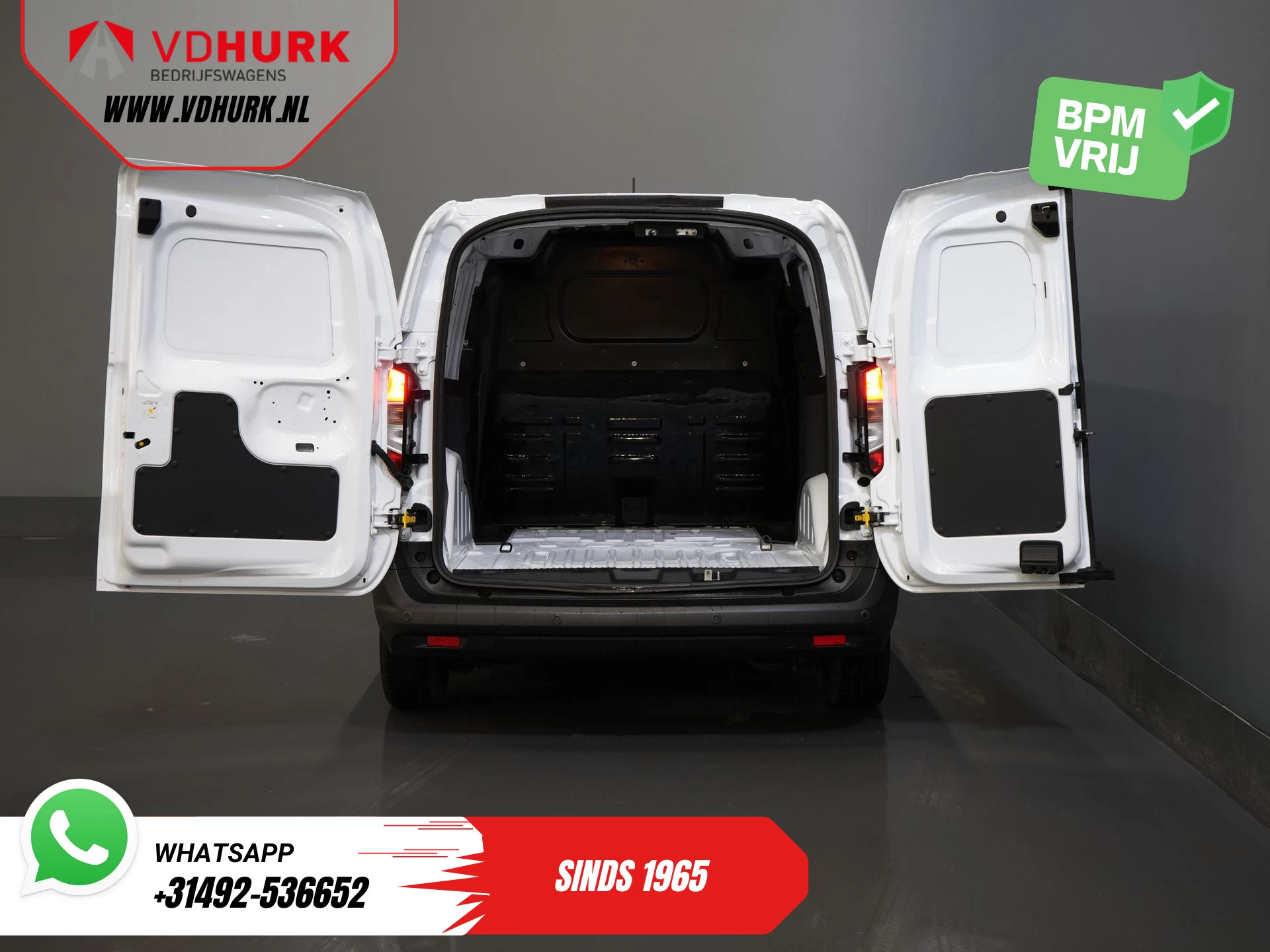 Hoofdafbeelding Ford Transit Courier