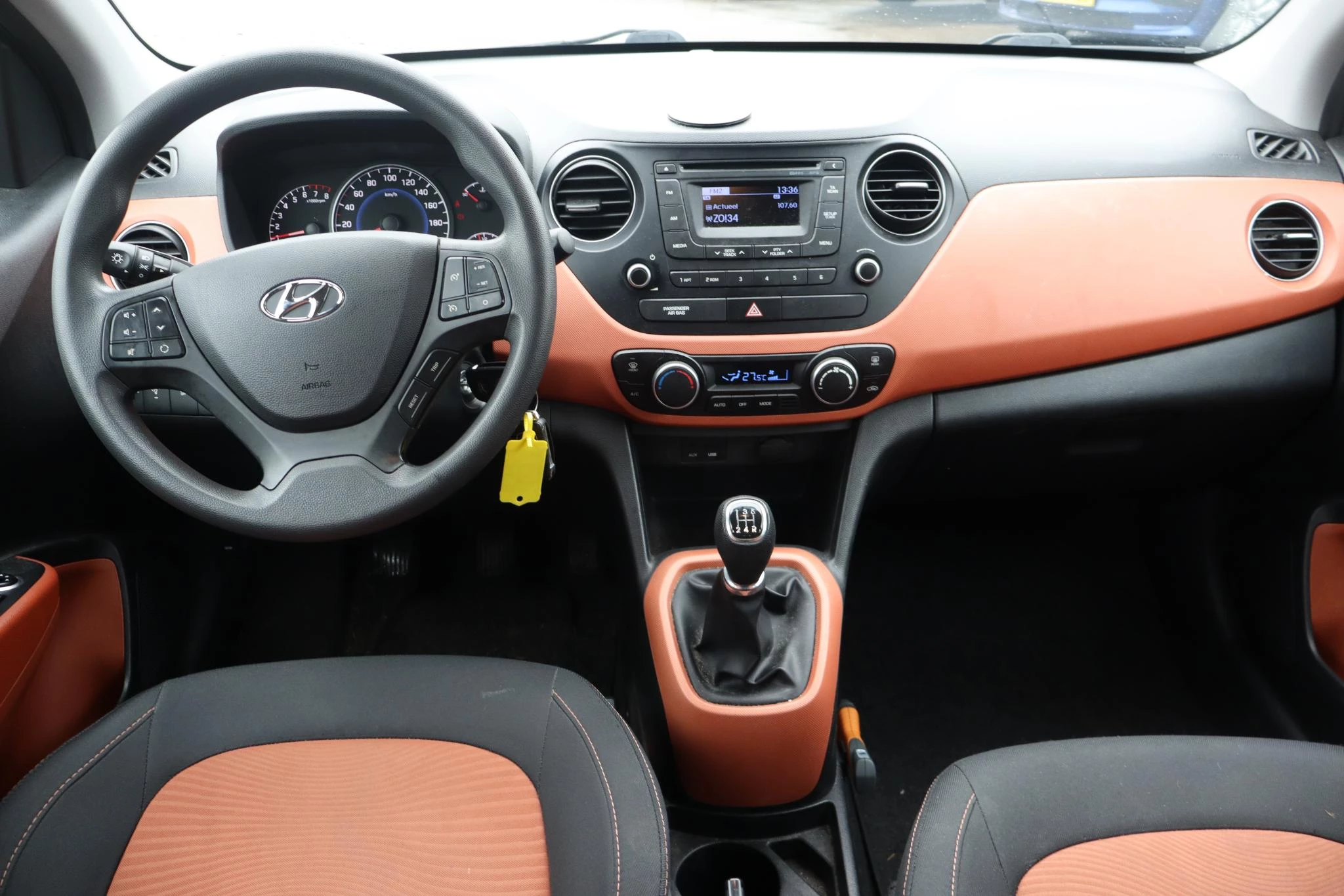 Hoofdafbeelding Hyundai i10