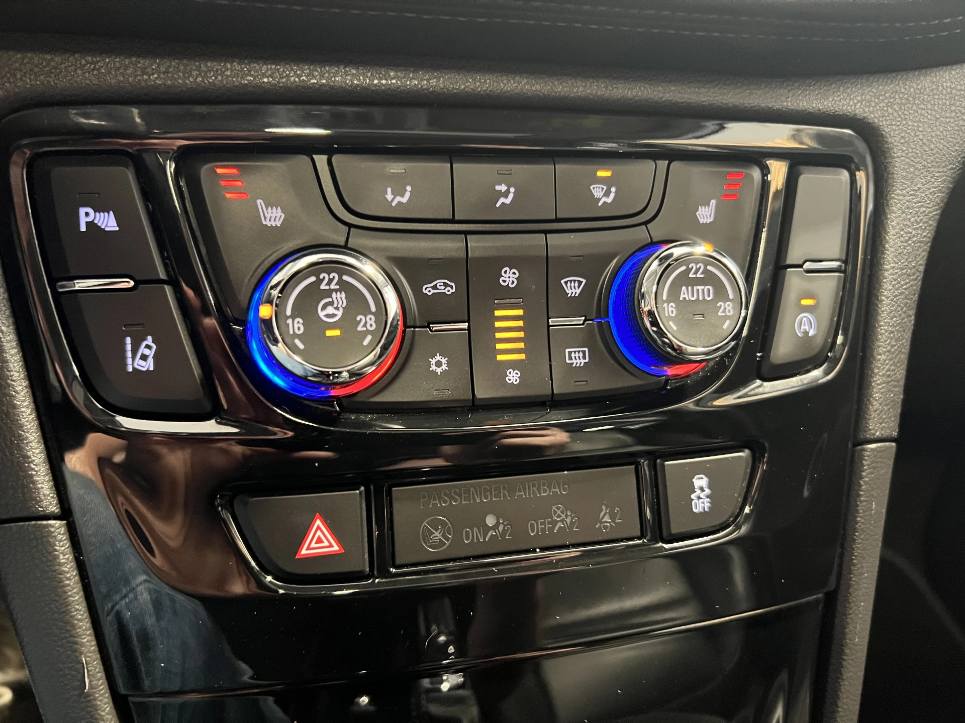 Hoofdafbeelding Opel Mokka X