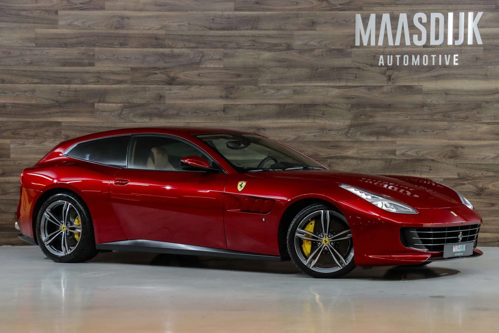 Hoofdafbeelding Ferrari GTC4Lusso