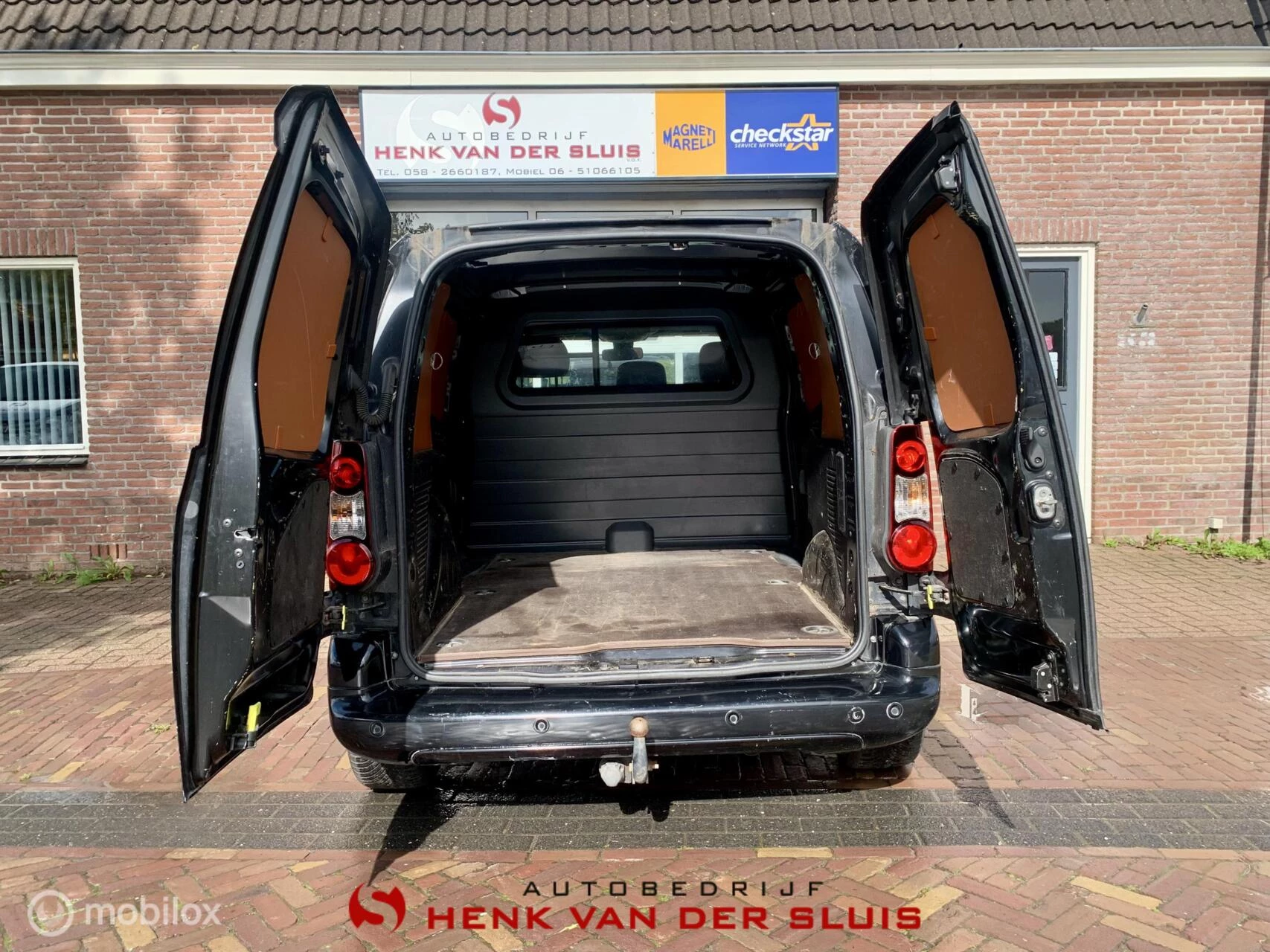 Hoofdafbeelding Peugeot Partner