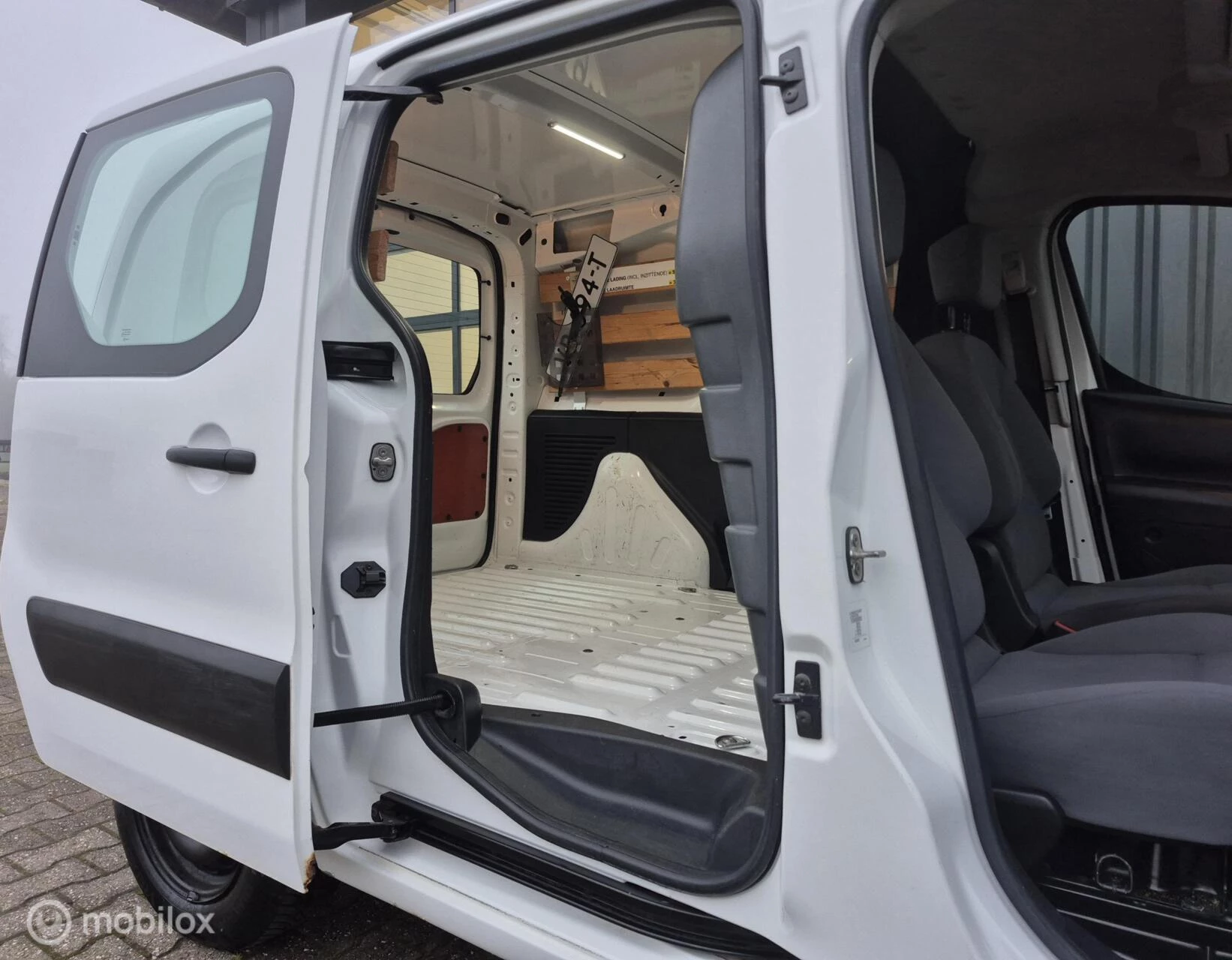 Hoofdafbeelding Peugeot Partner