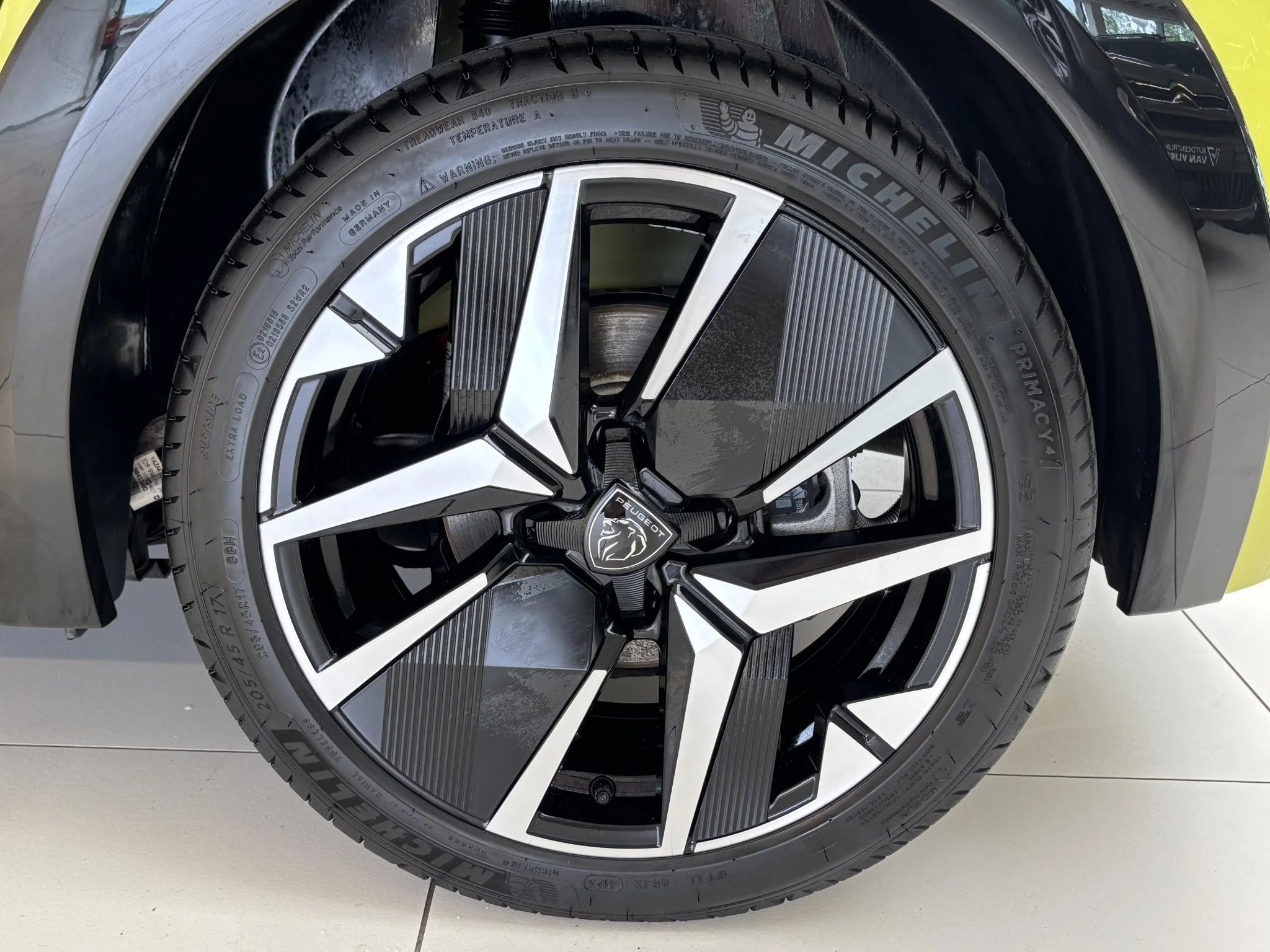 Hoofdafbeelding Peugeot e-208