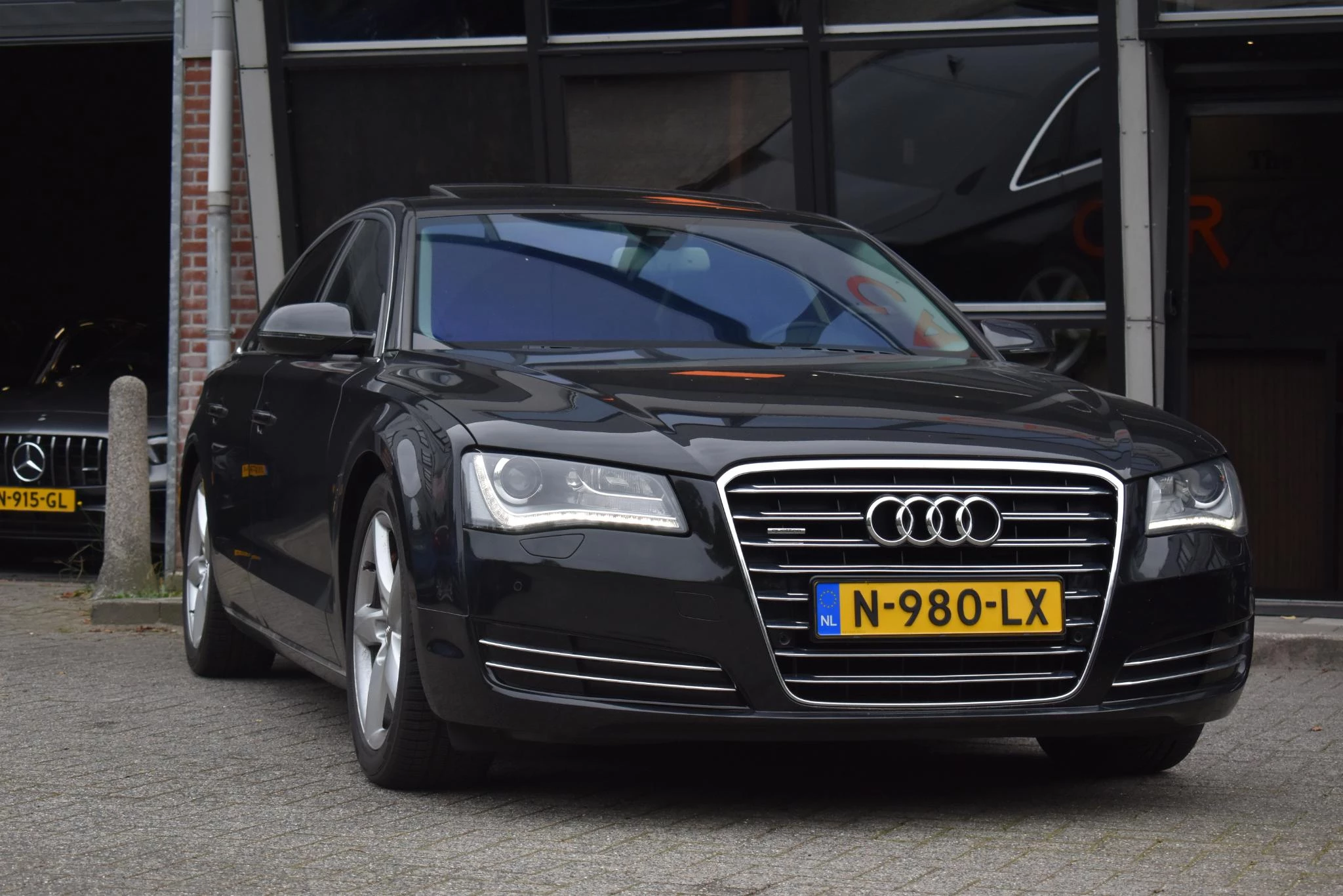 Hoofdafbeelding Audi A8