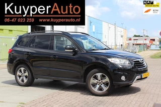 Hoofdafbeelding Hyundai Santa Fe Hyundai Santa Fe 2.4i CVVT Business Edition nw apk MULTIMEDIA TREKHAAK PARKEERSENSOREN CLIMA