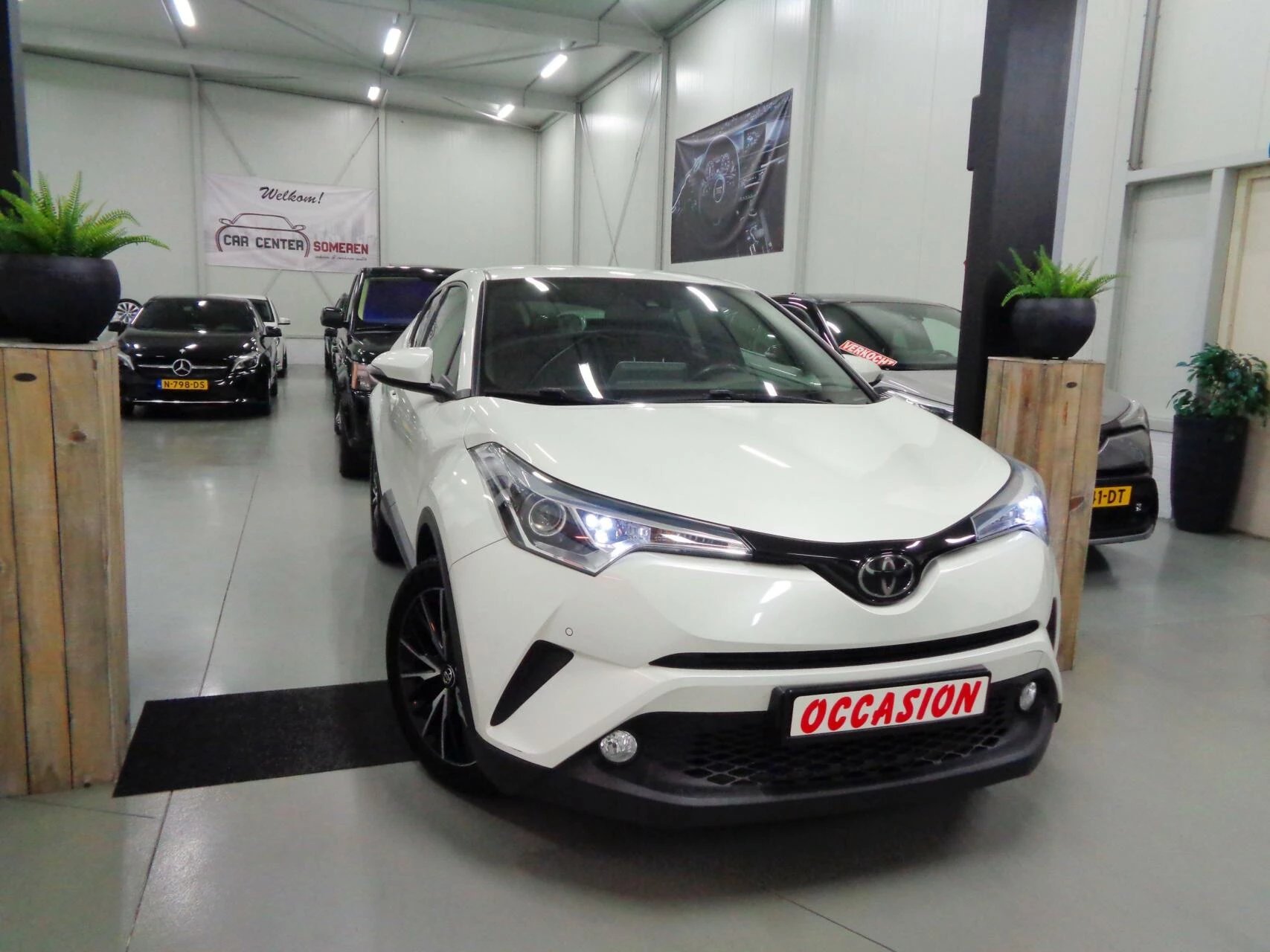 Hoofdafbeelding Toyota C-HR