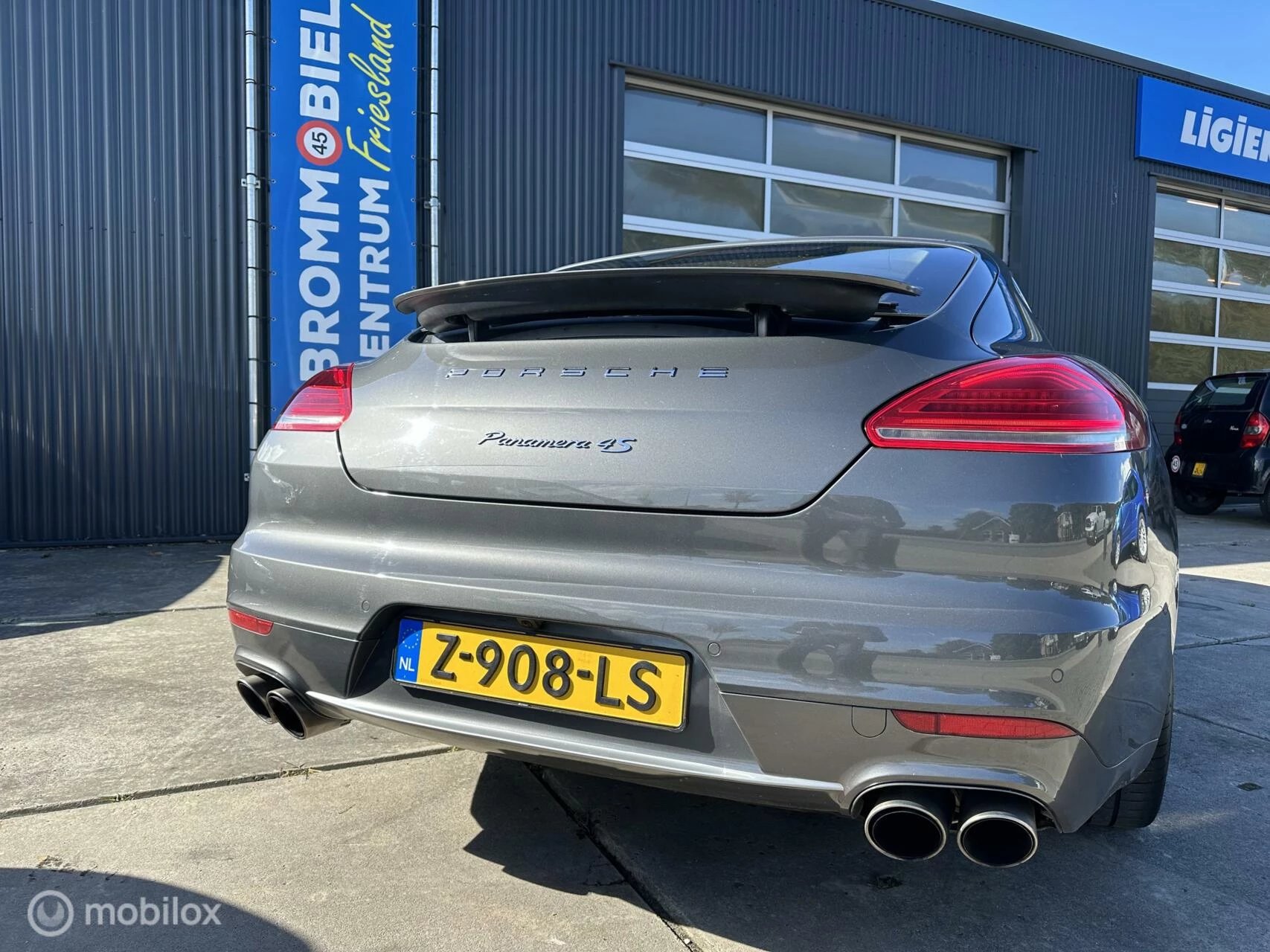 Hoofdafbeelding Porsche Panamera