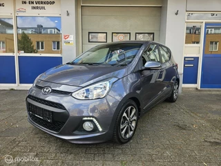 Hoofdafbeelding Hyundai i10 Hyundai i10 1.2 Style 87 pk Winter Pakket Cruise Control PDC LED