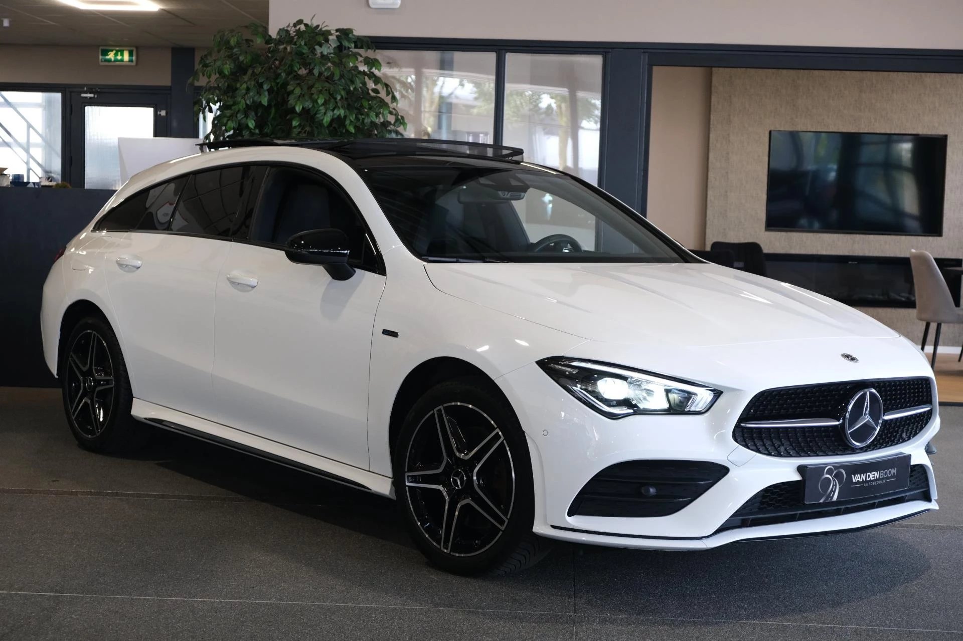 Hoofdafbeelding Mercedes-Benz CLA