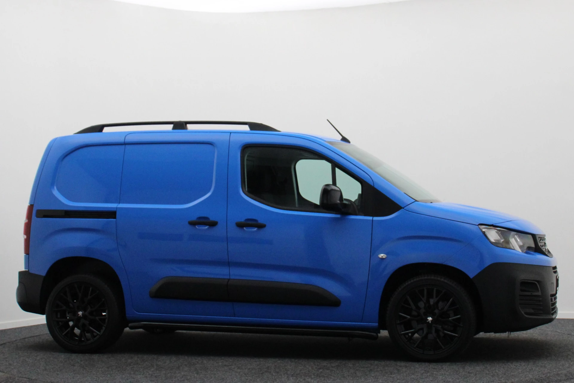 Hoofdafbeelding Peugeot e-Partner