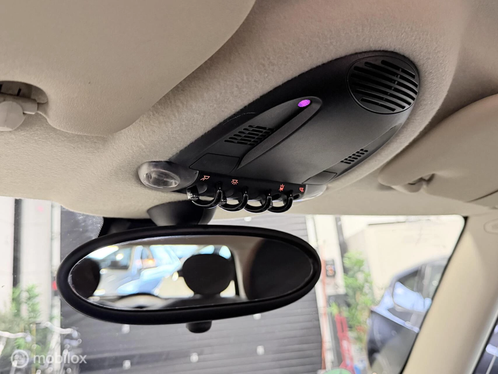 Hoofdafbeelding MINI One