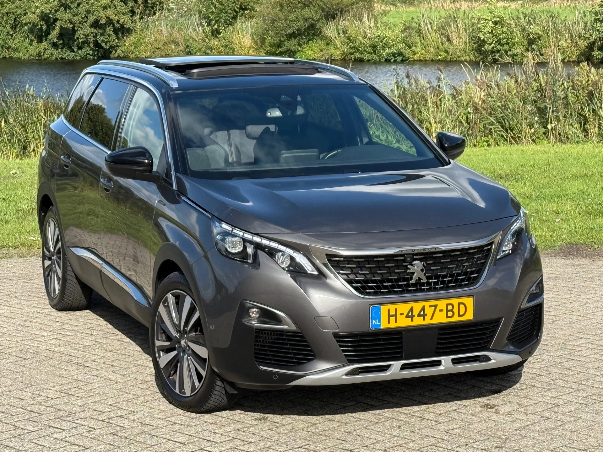 Hoofdafbeelding Peugeot 5008