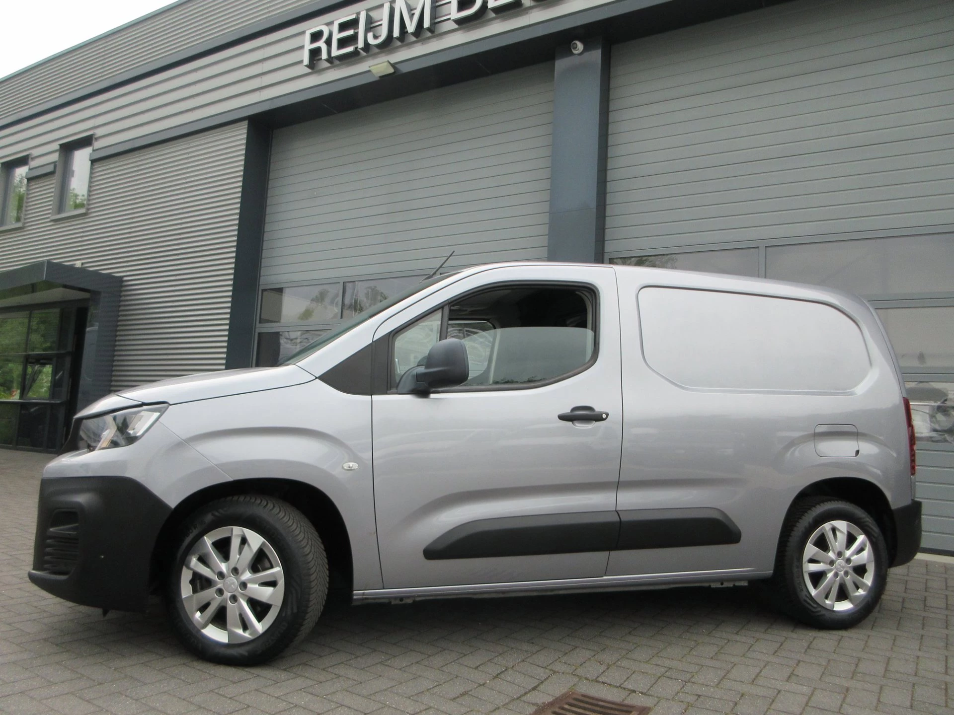 Hoofdafbeelding Peugeot Partner