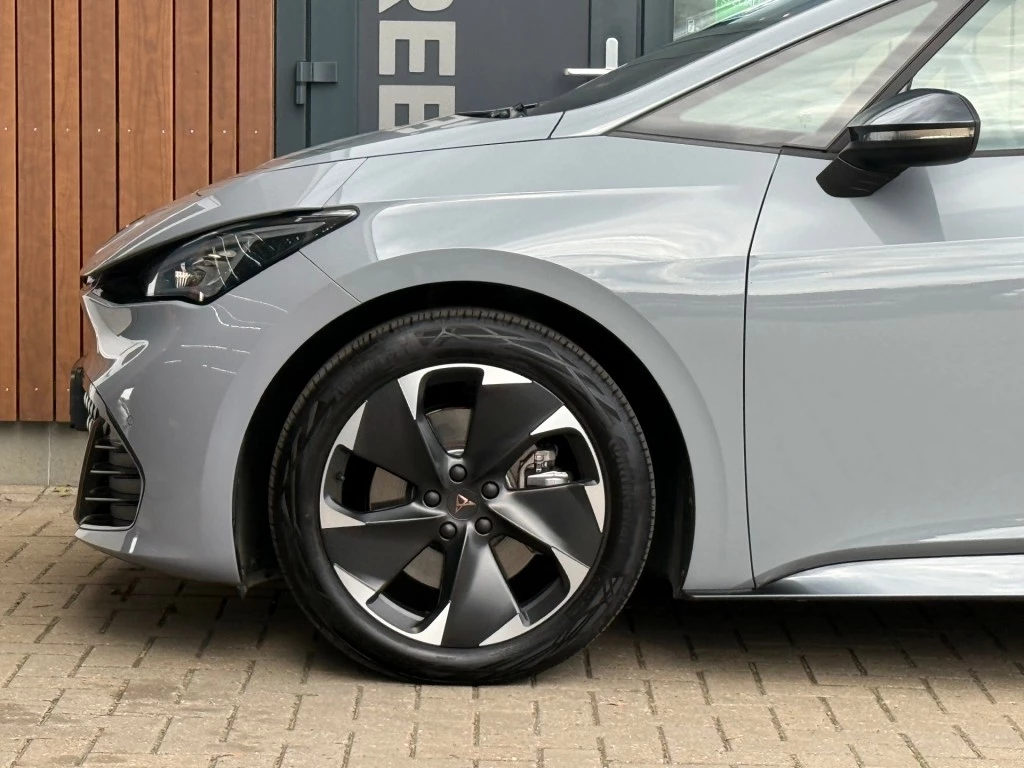 Hoofdafbeelding CUPRA Born