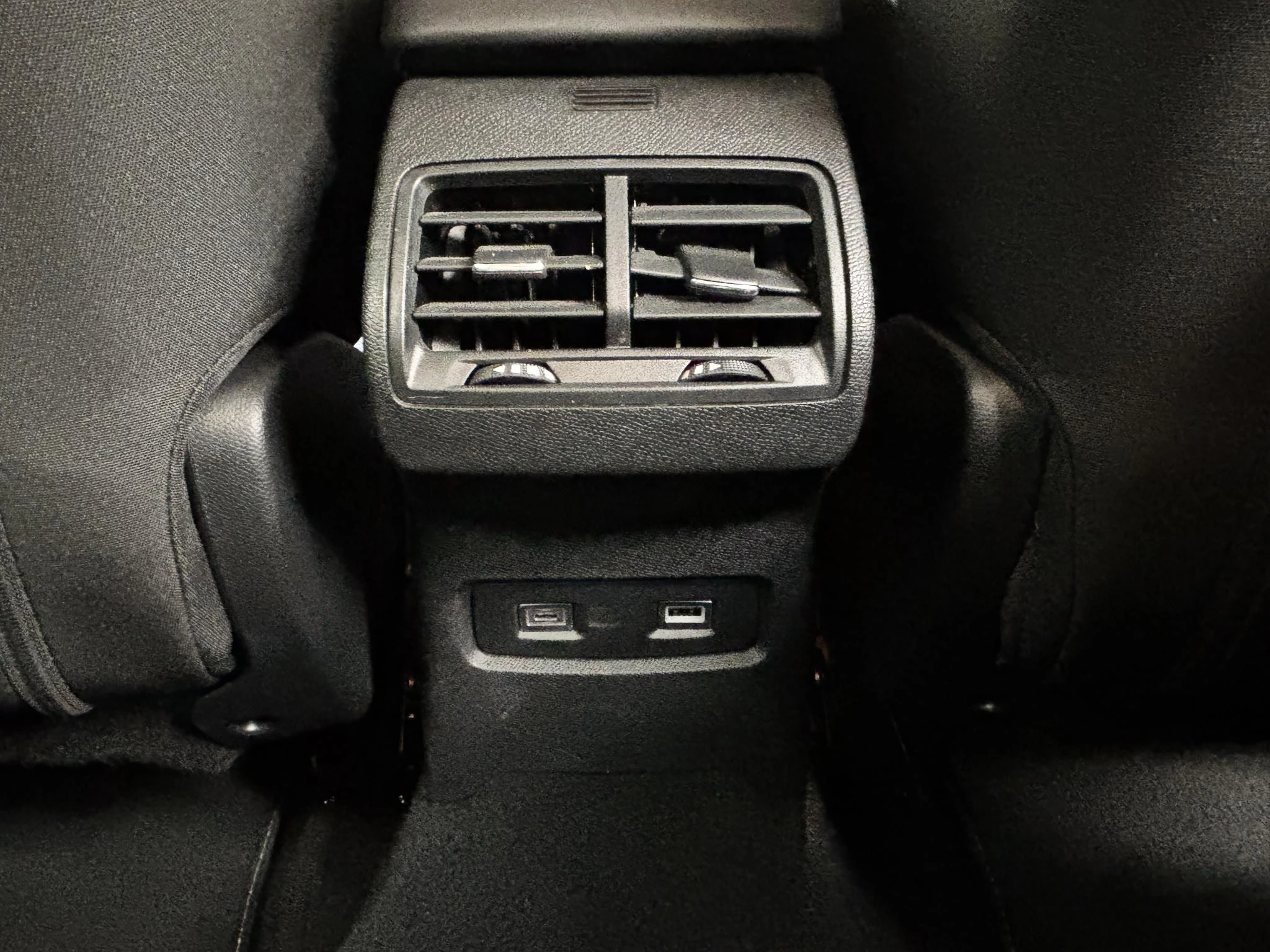 Hoofdafbeelding Citroën ë-C4