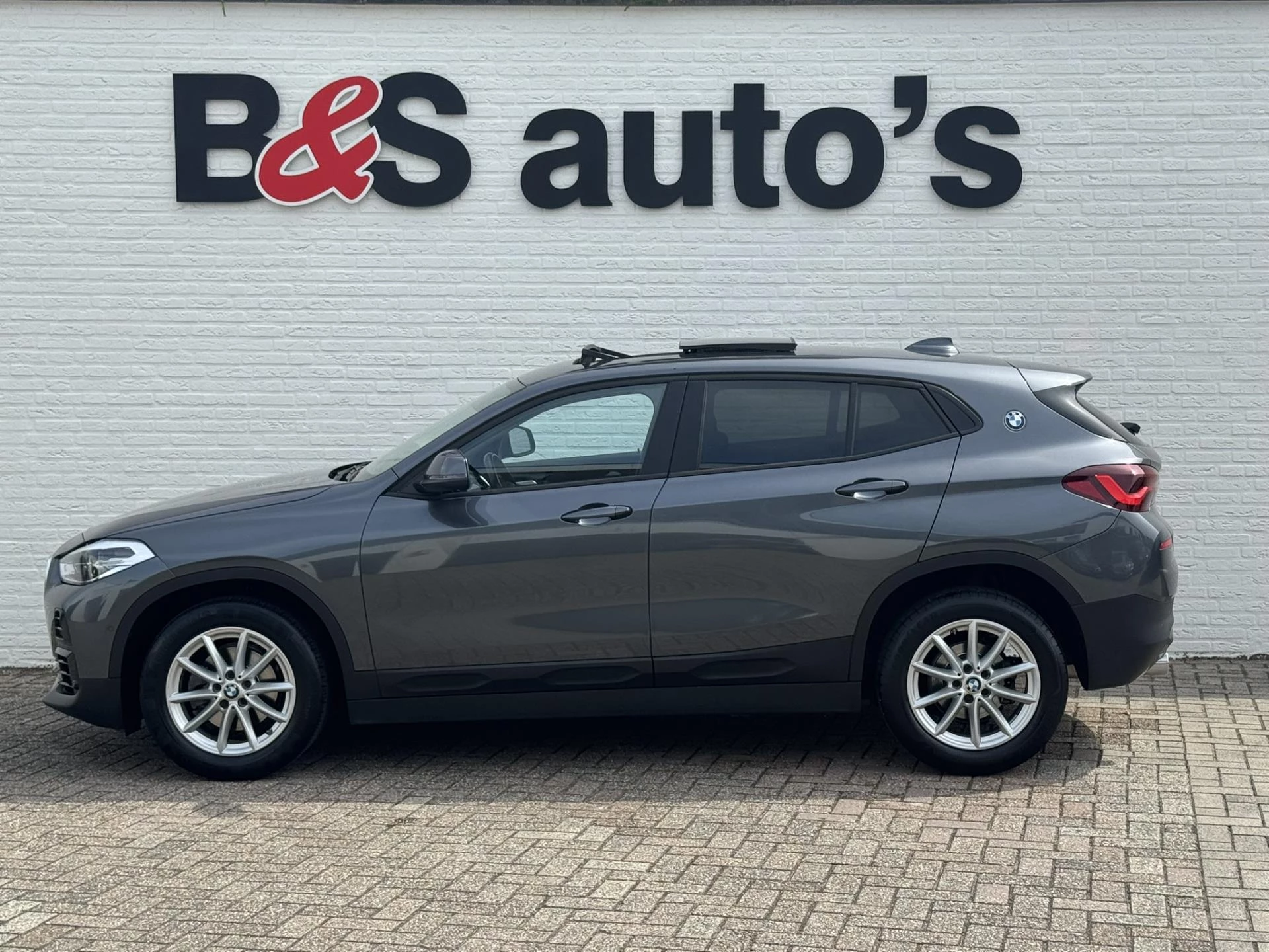 Hoofdafbeelding BMW X2