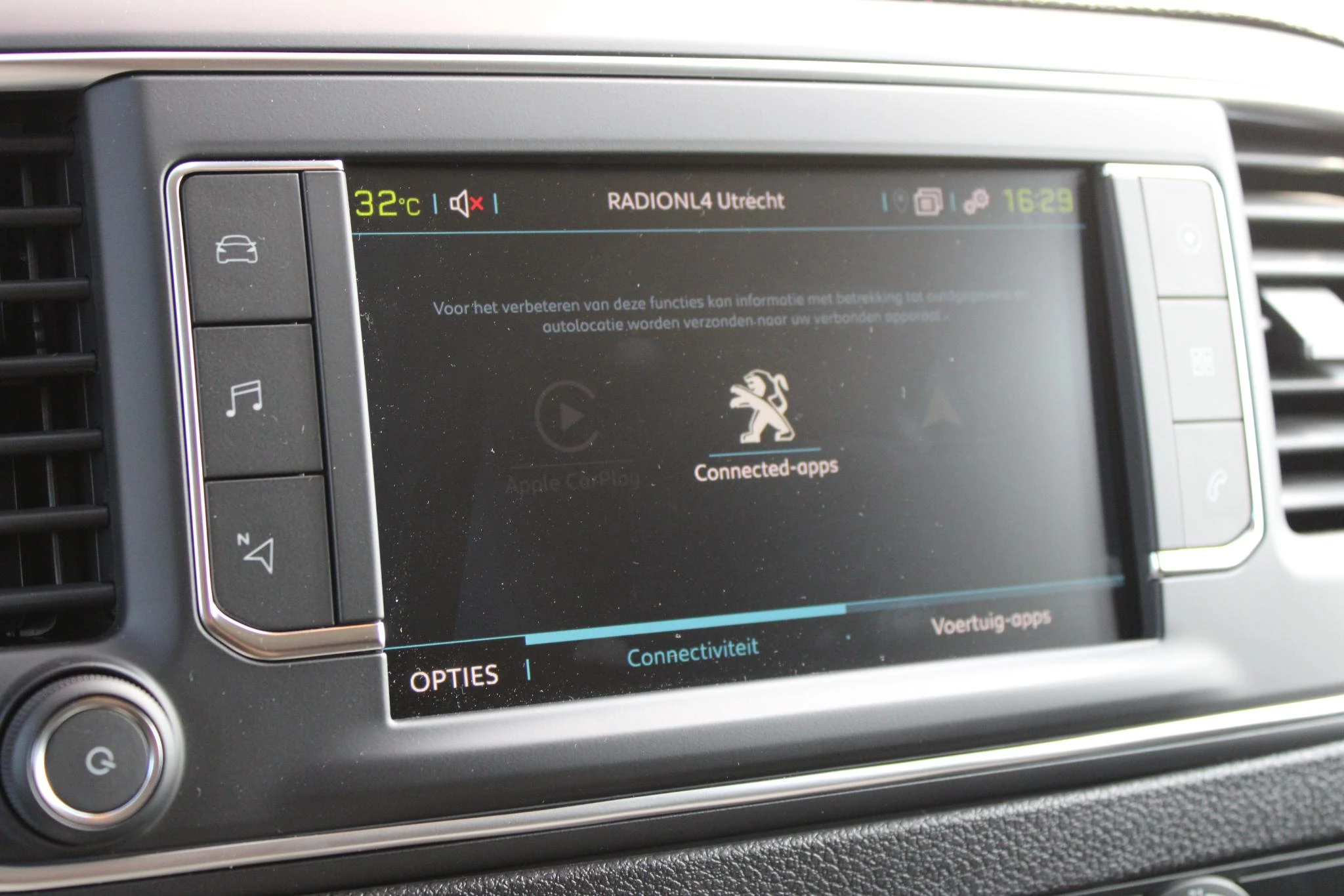 Hoofdafbeelding Peugeot e-Expert