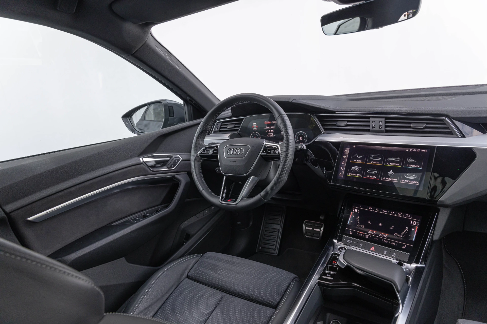 Hoofdafbeelding Audi Q8 e-tron