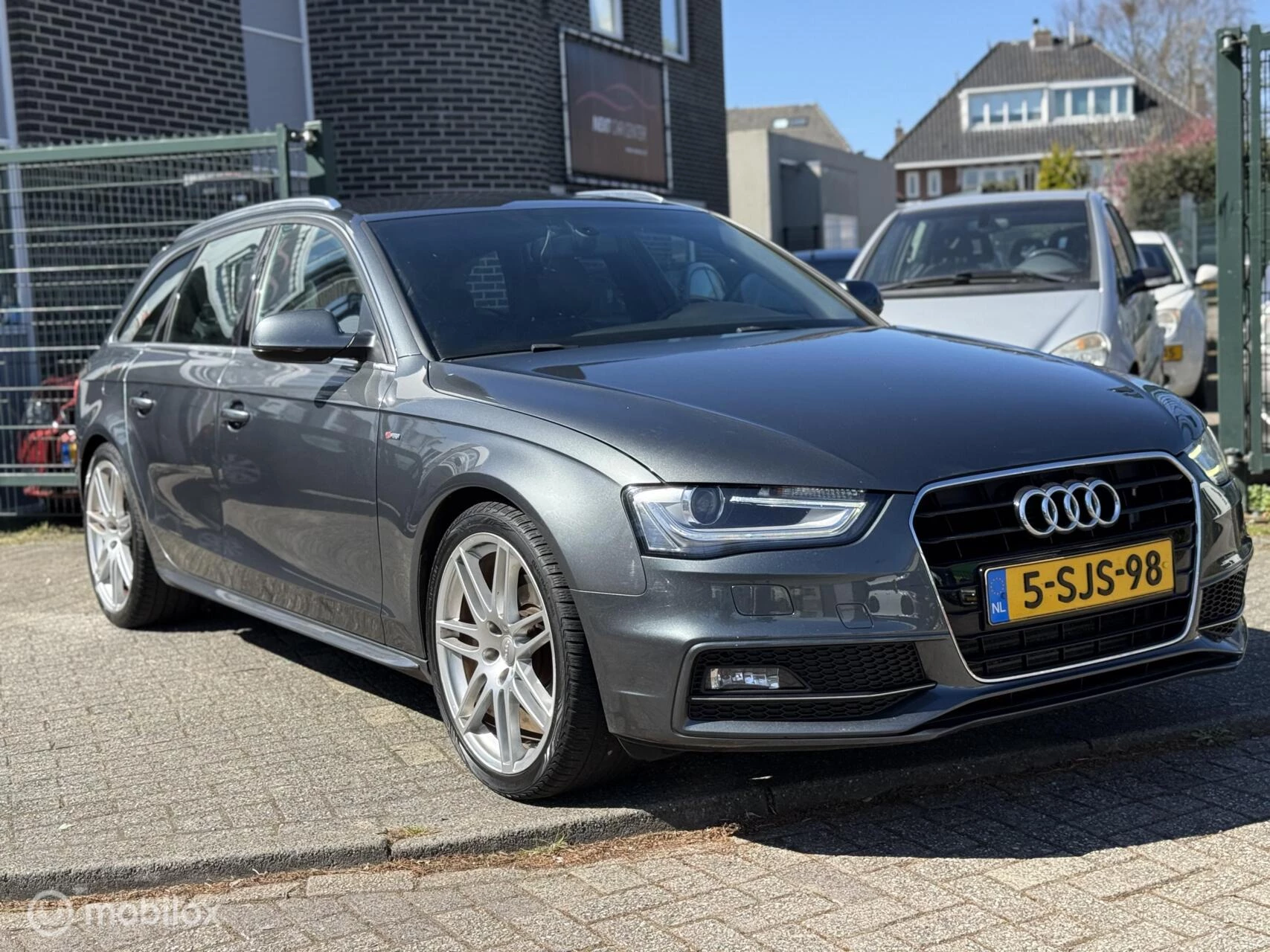 Hoofdafbeelding Audi A4