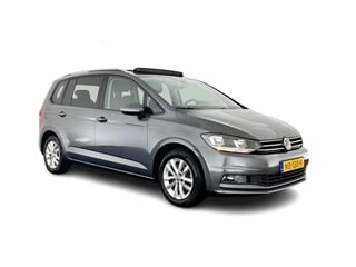 Hoofdafbeelding Volkswagen Touran Volkswagen Touran 1.4 TSI Connected Series [ 7-pers. ] Aut. *PANO | NAVI-FULLMAP | KEYLESS | CAMERA | MICROFIBRE | BLIND-SPOT | ECC | PDC | CRUISE | MASSAGE-SEAT | COMFORT-SEATS | TOWBAR | 16''ALU*