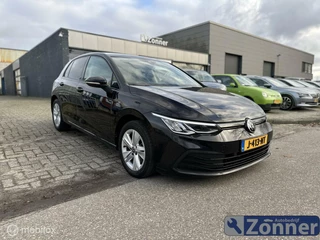 Volkswagen Golf 1.5 eTSI R-Line